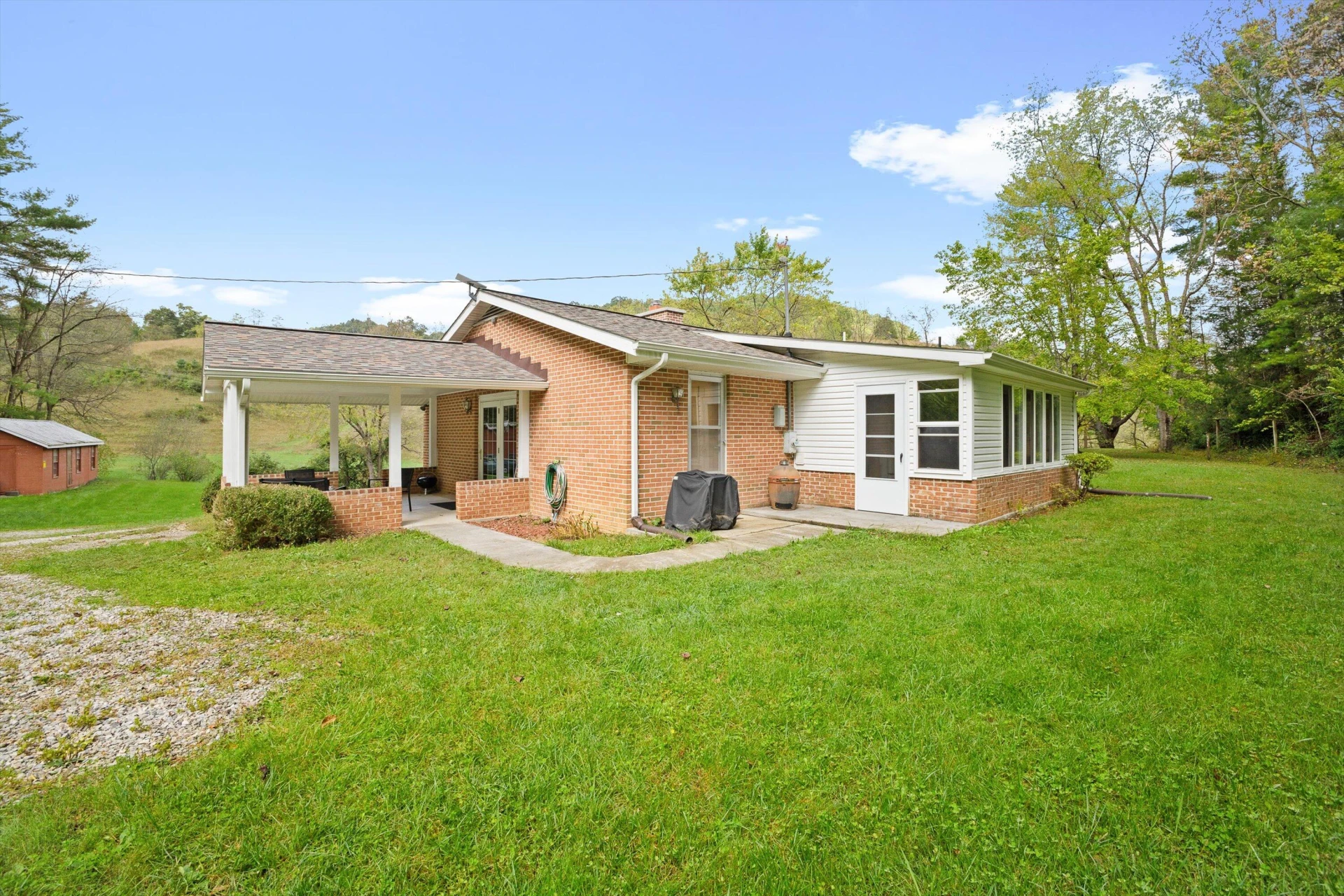 2560 Fishers View RD - Photo 32