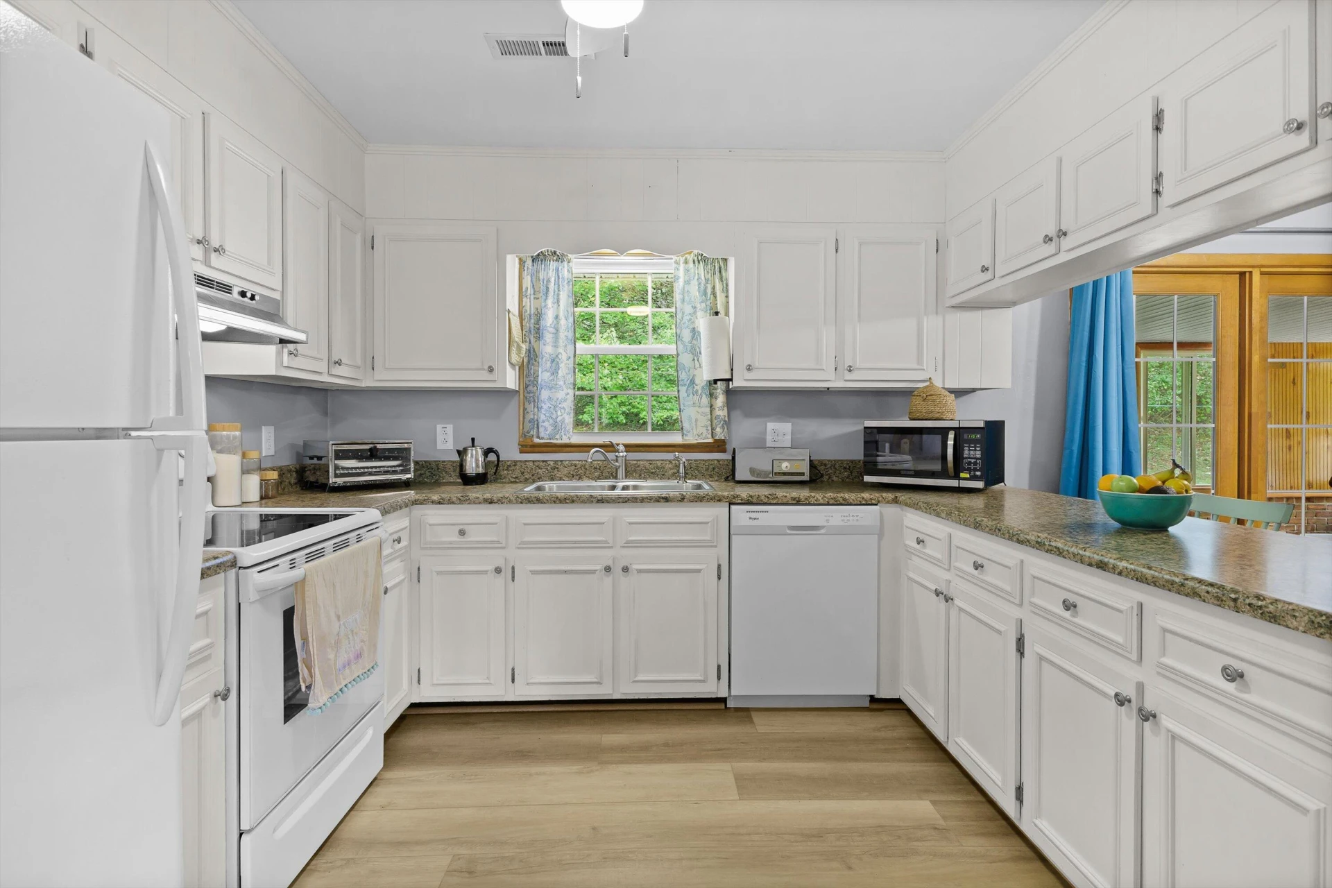 2560 Fishers View RD - Photo 6