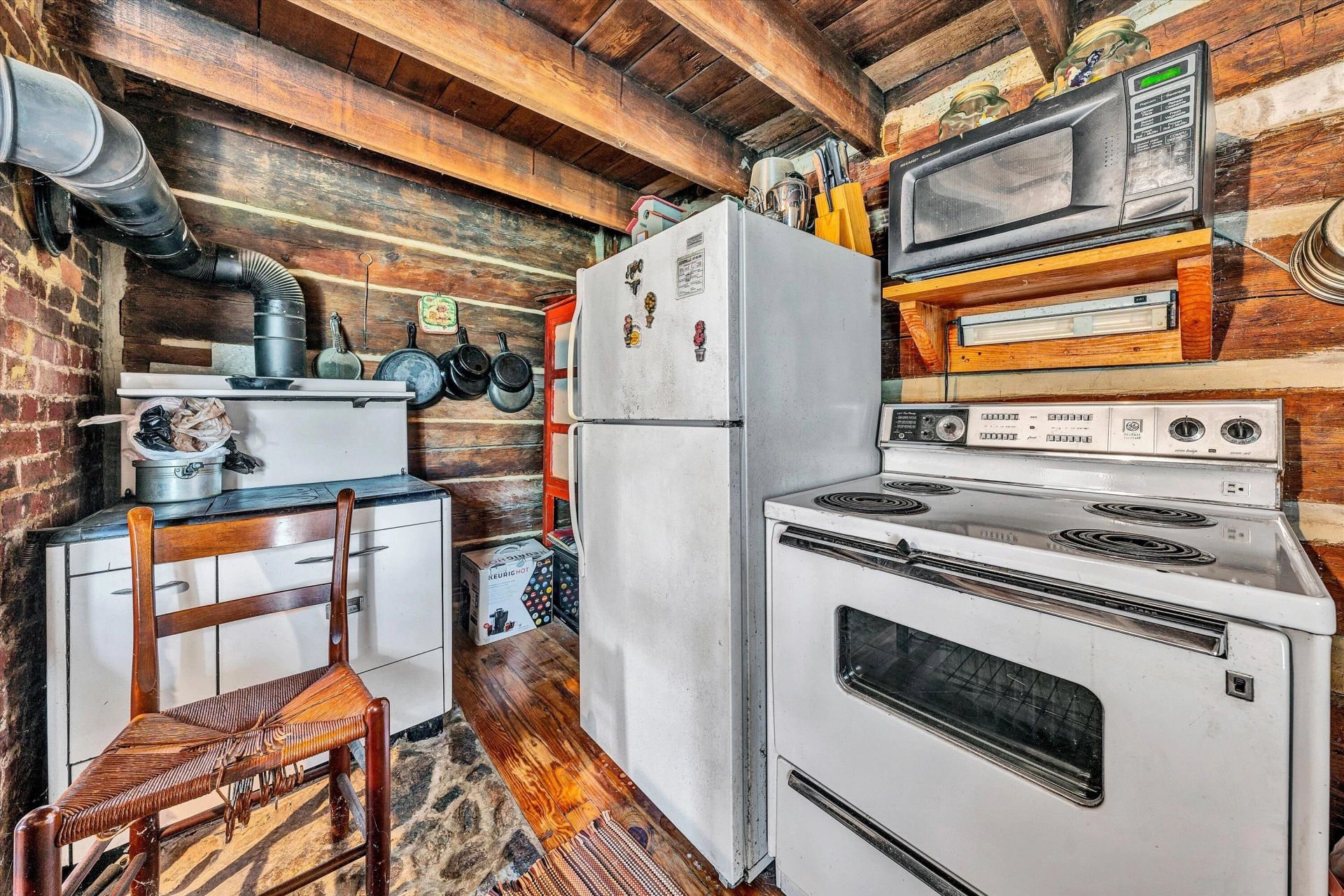 1155 Gaston RD - Photo 12