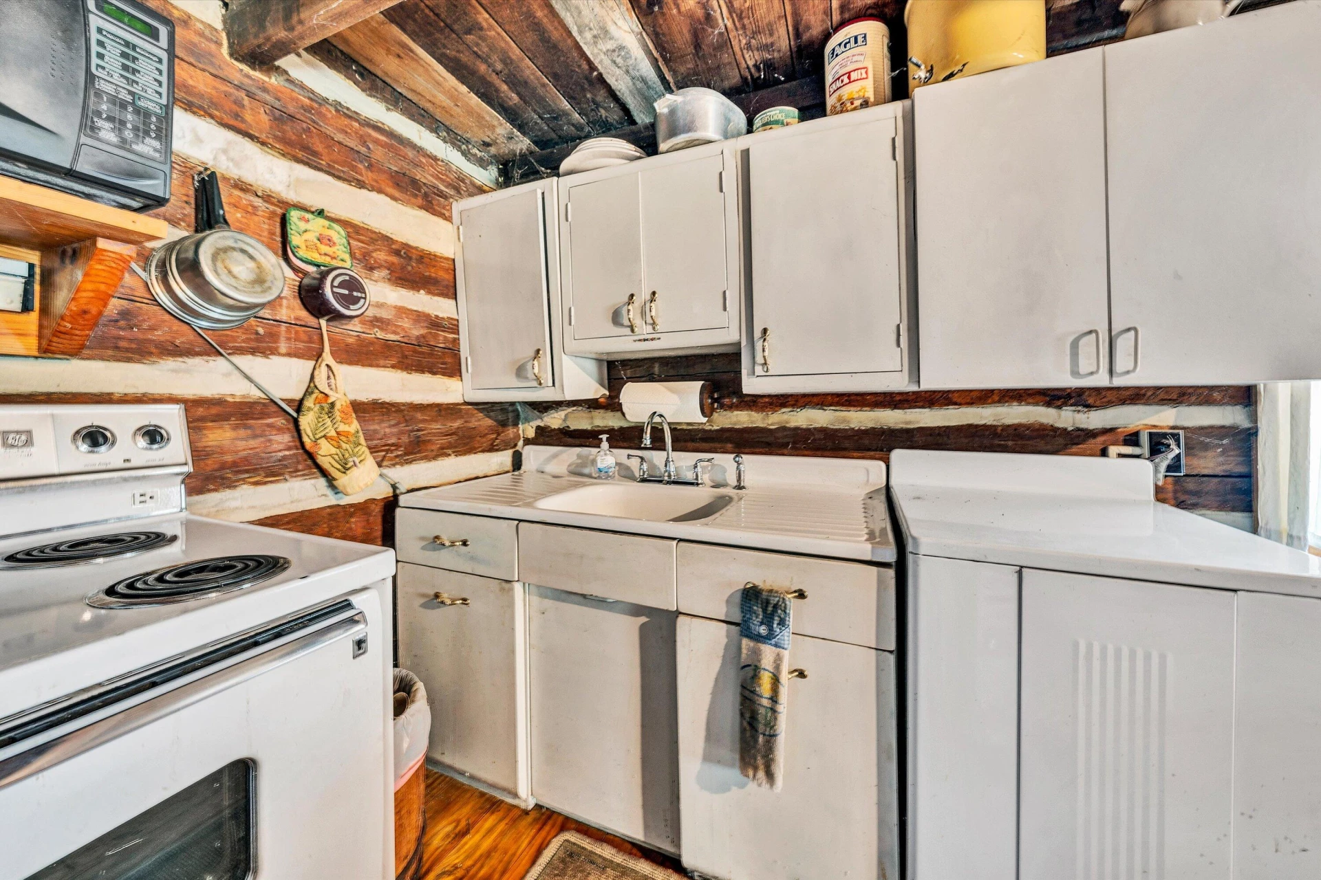 1155 Gaston RD - Photo 13