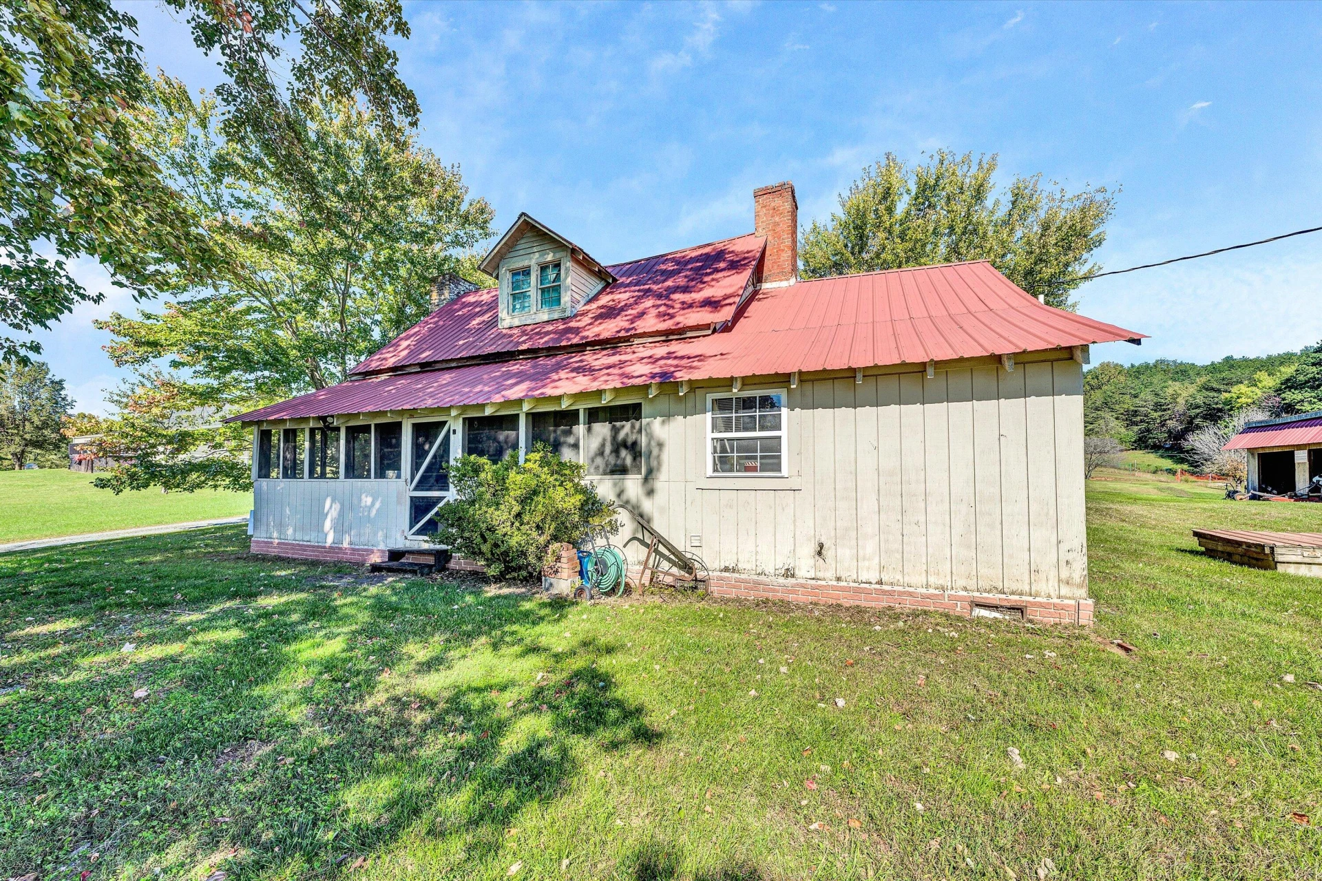 1155 Gaston RD - Photo 22