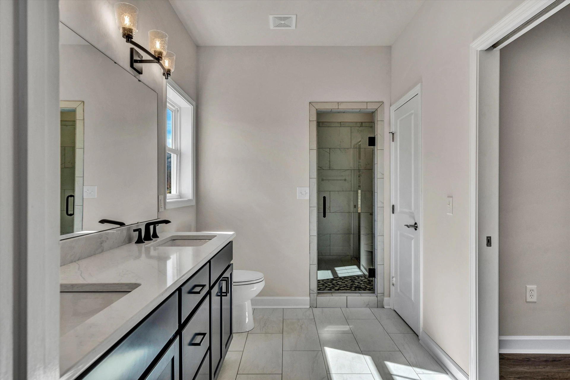 405 Decatur CIR - Photo 16