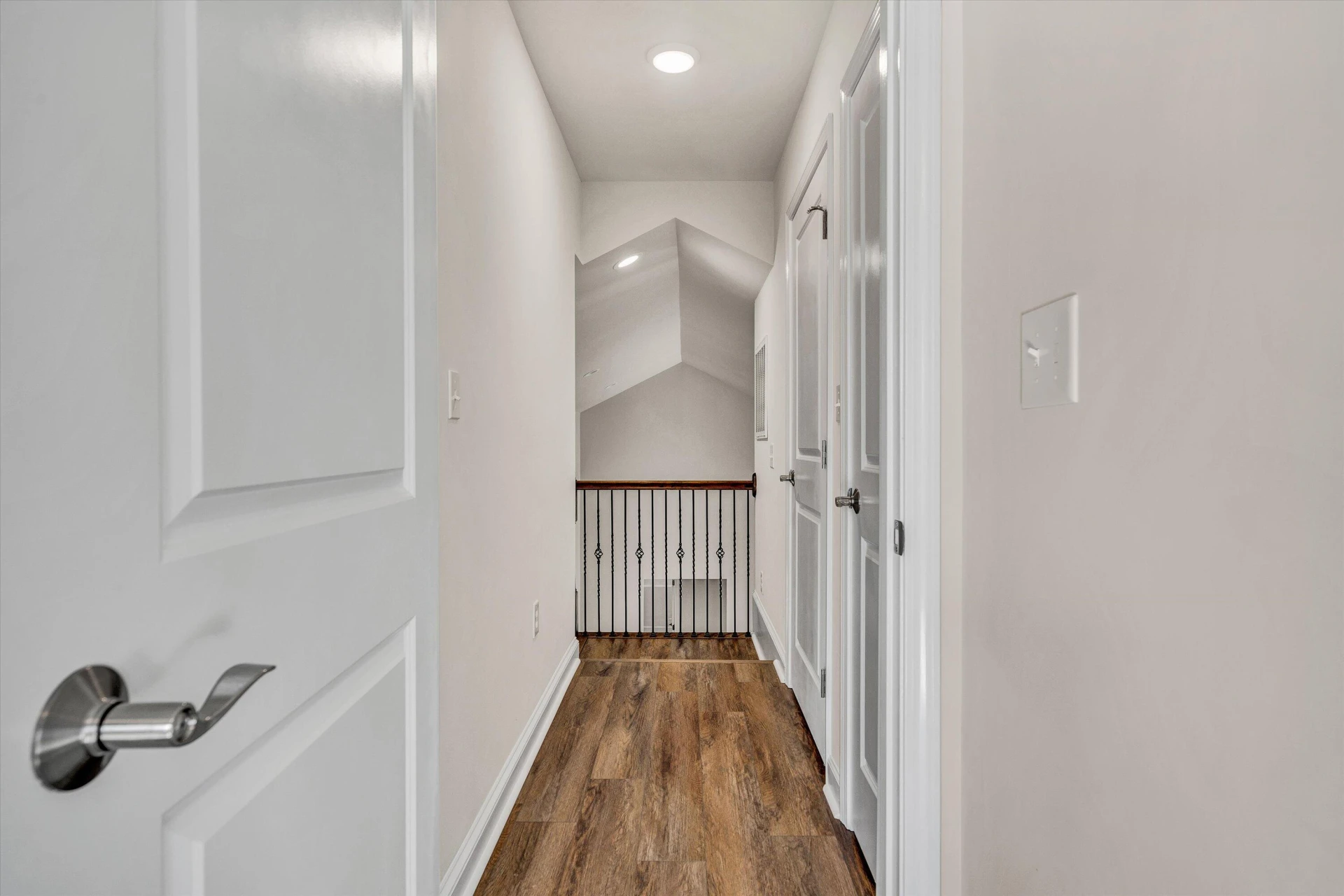 405 Decatur CIR - Photo 19