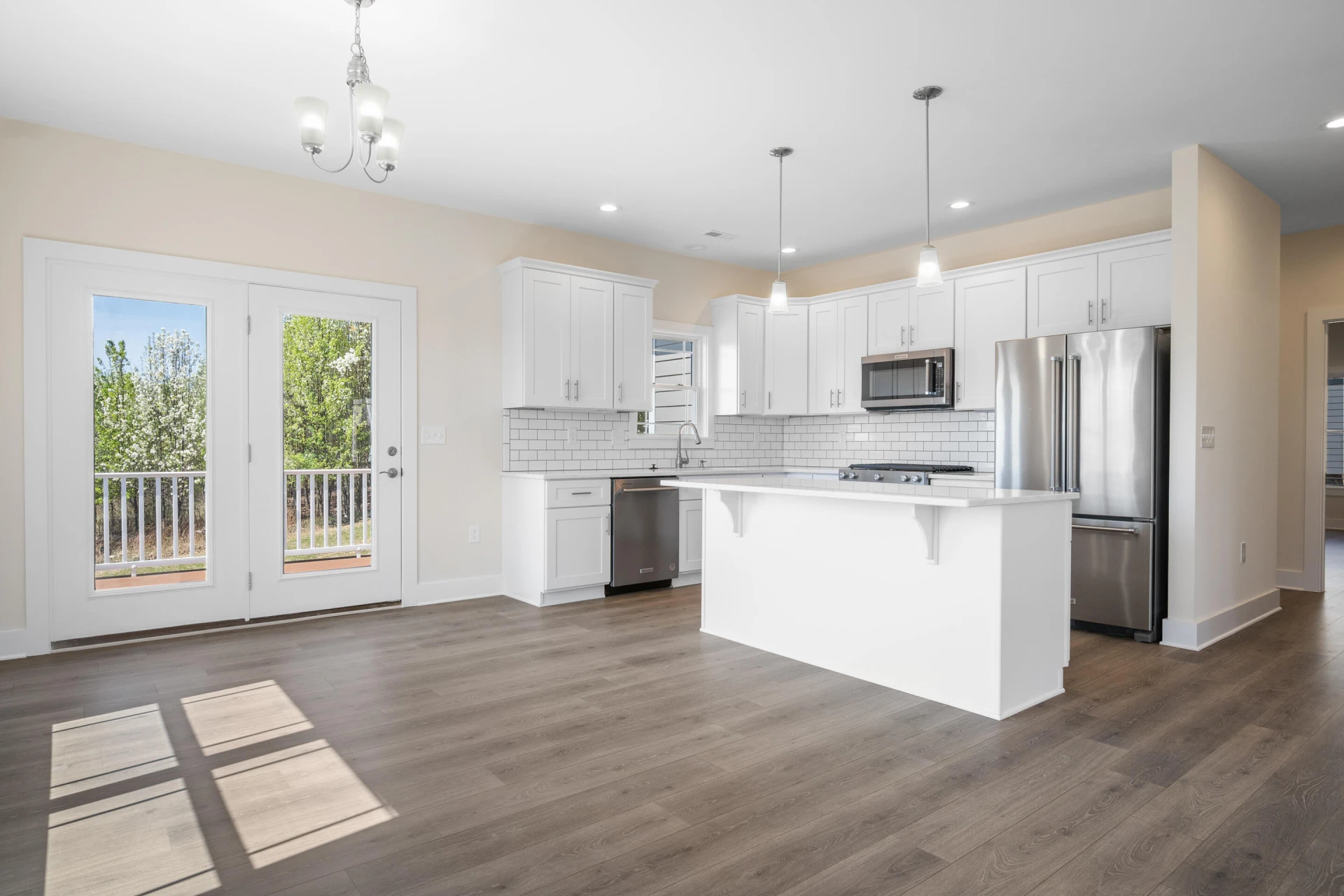 6913 Doral DR - Photo 11