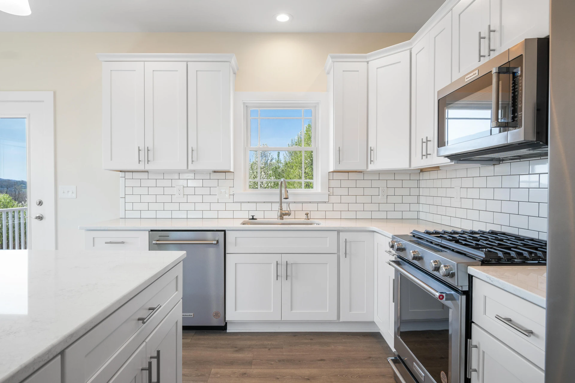 6913 Doral DR - Photo 16