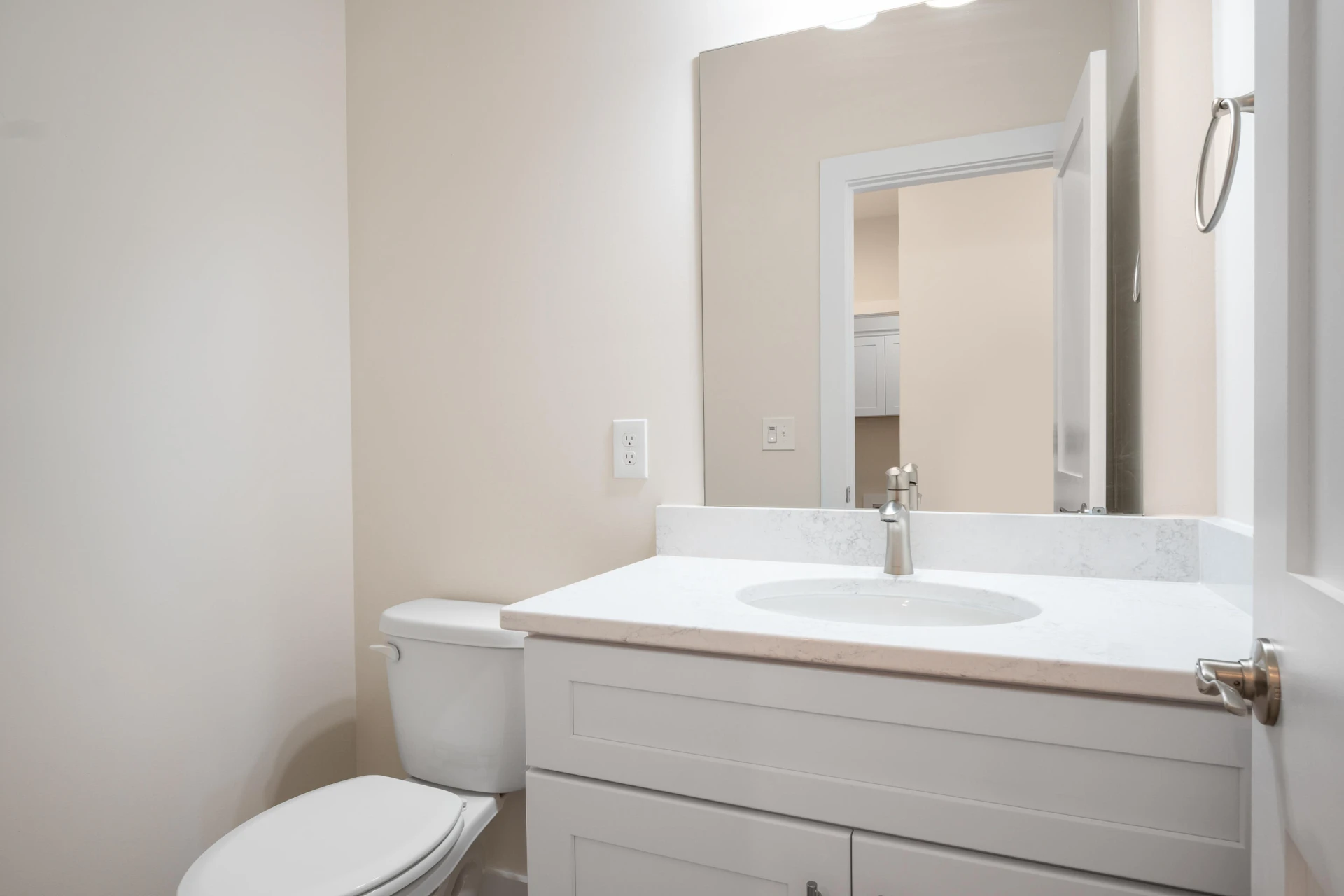 6913 Doral DR - Photo 19