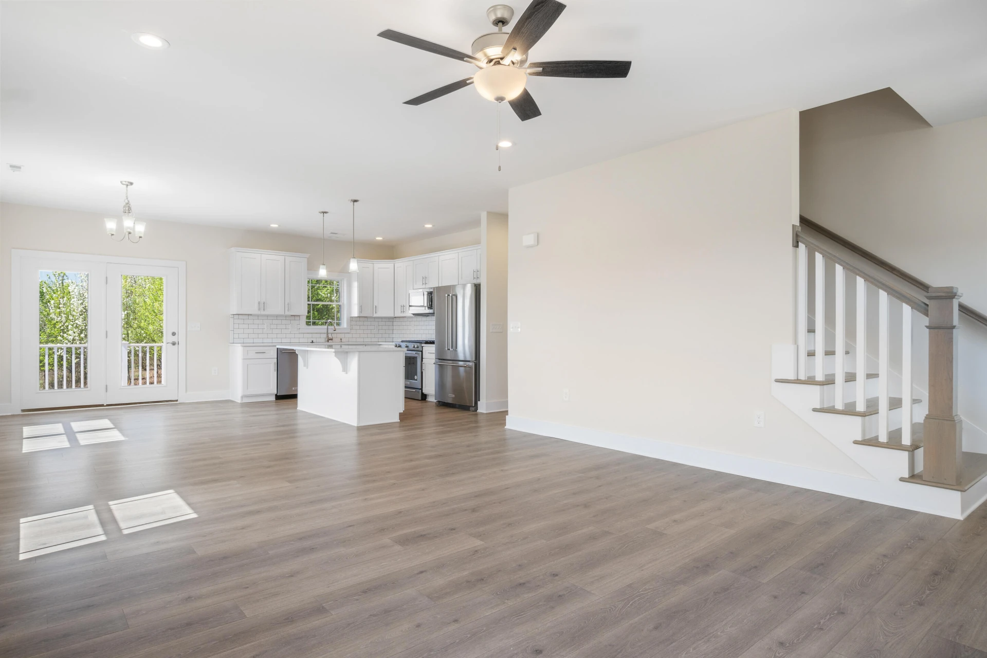 6913 Doral DR - Photo 8