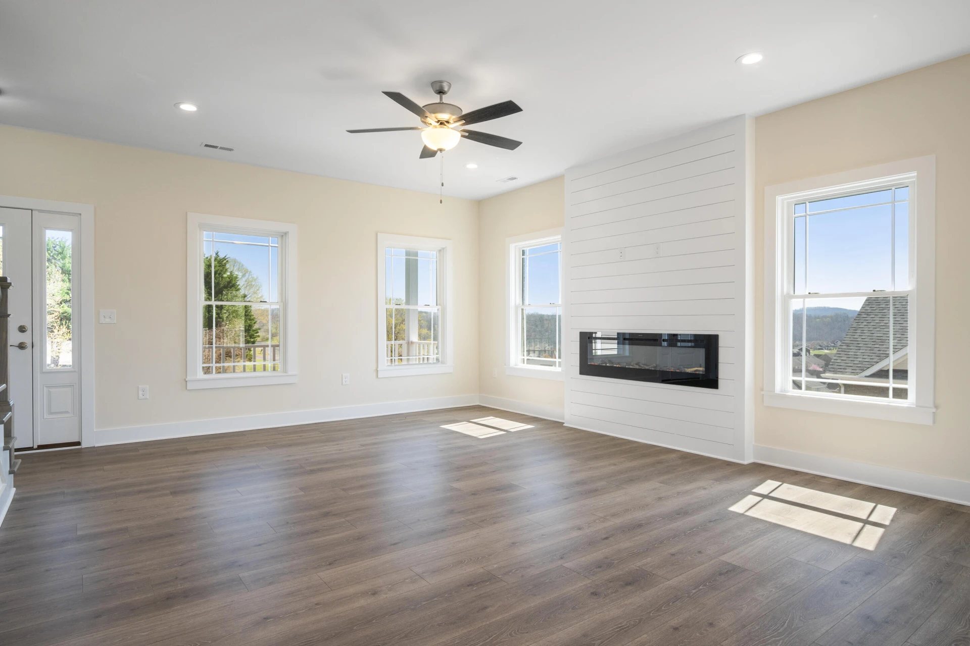 6913 Doral DR - Photo 9