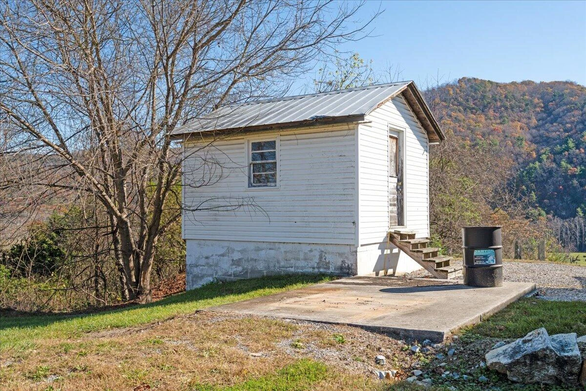 3199 North Fork RD - Photo 4