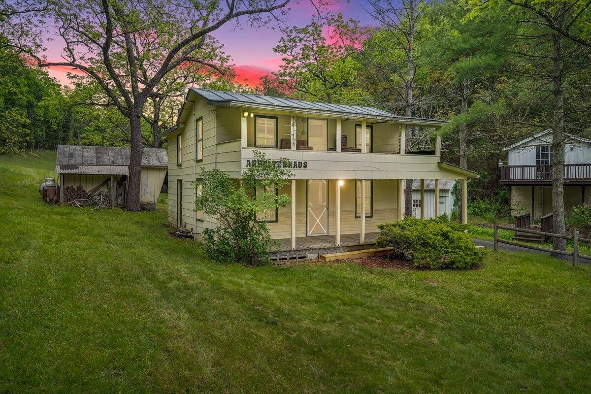 11131 Acorn LN - Photo 2