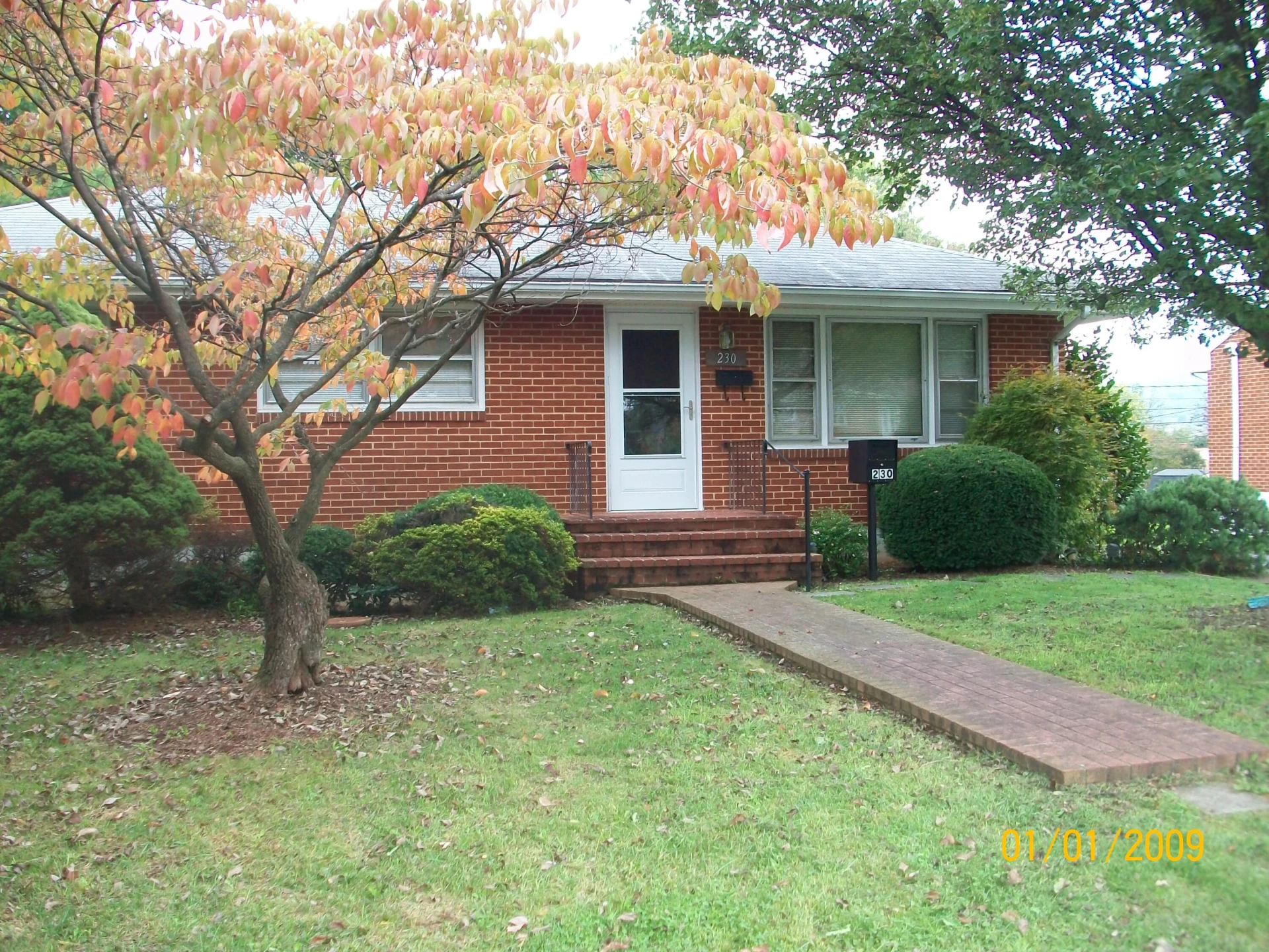230 Crittendon AVE NE
