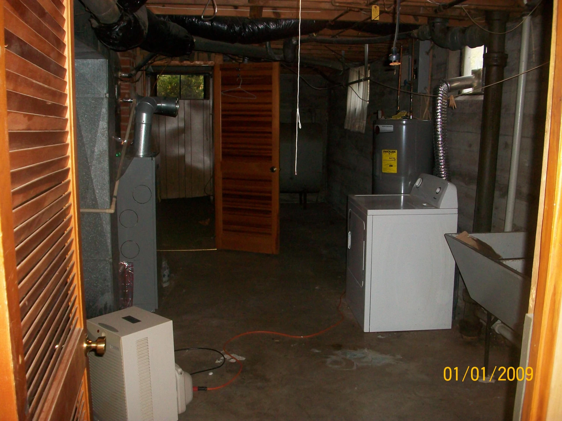 230 Crittendon AVE NE - Photo 15