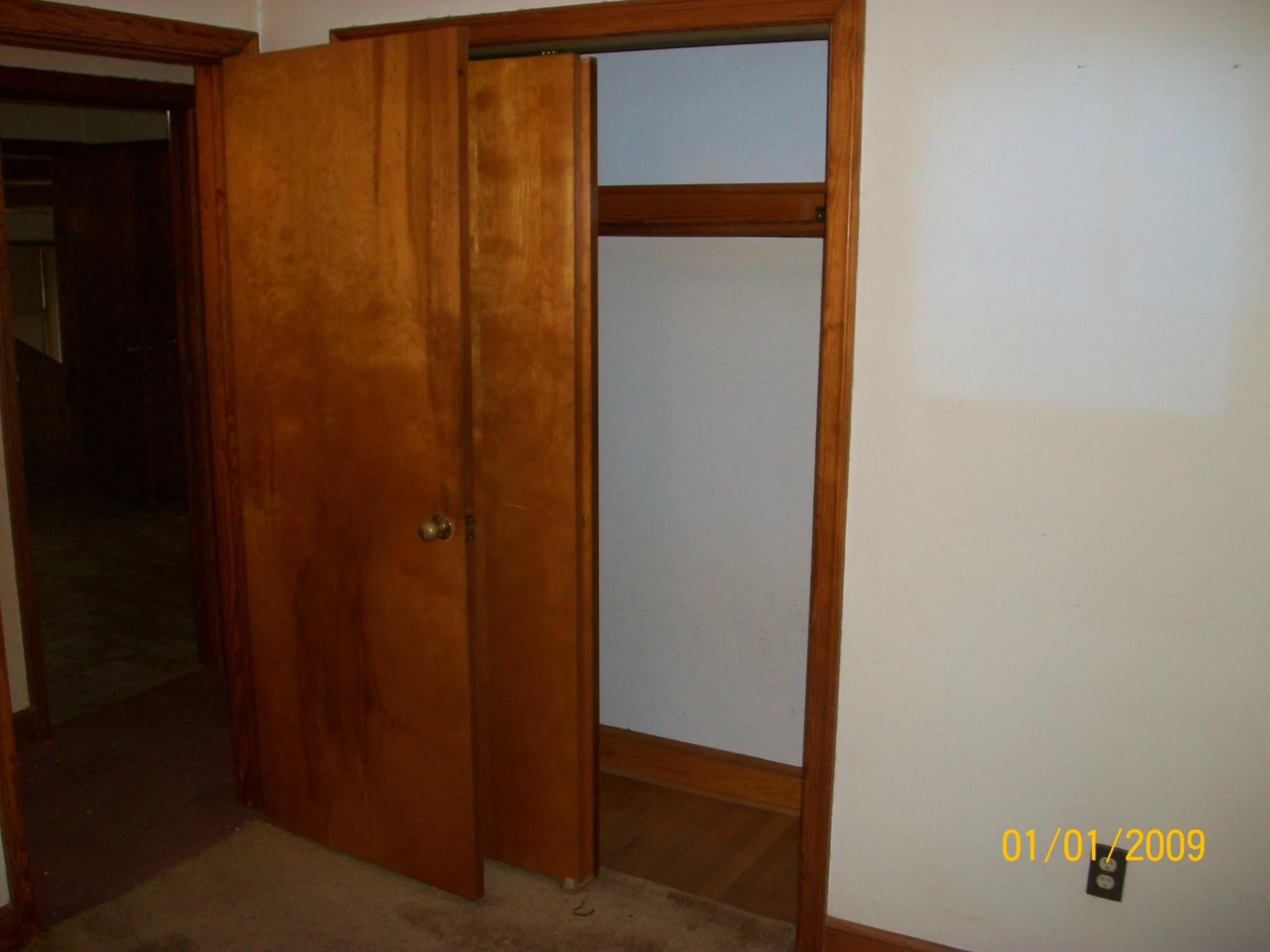230 Crittendon AVE NE - Photo 4