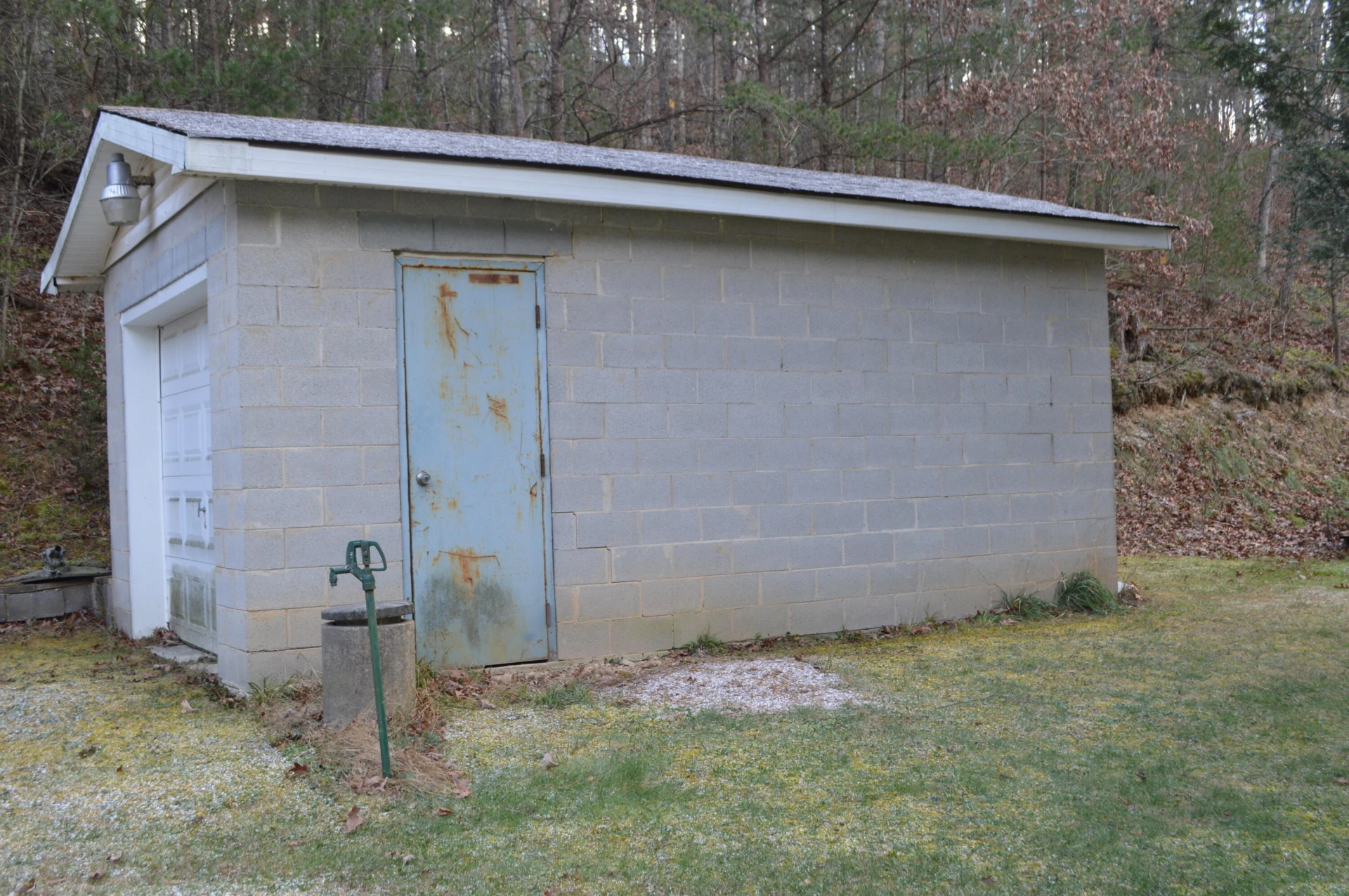 4140 Peaceful Valley RD - Photo 14
