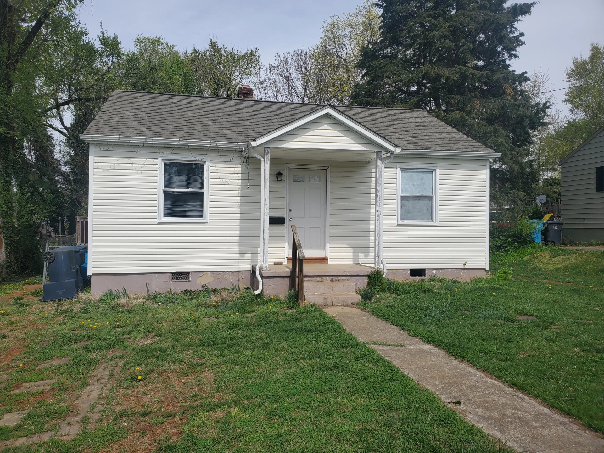 717 Hershberger RD NW
