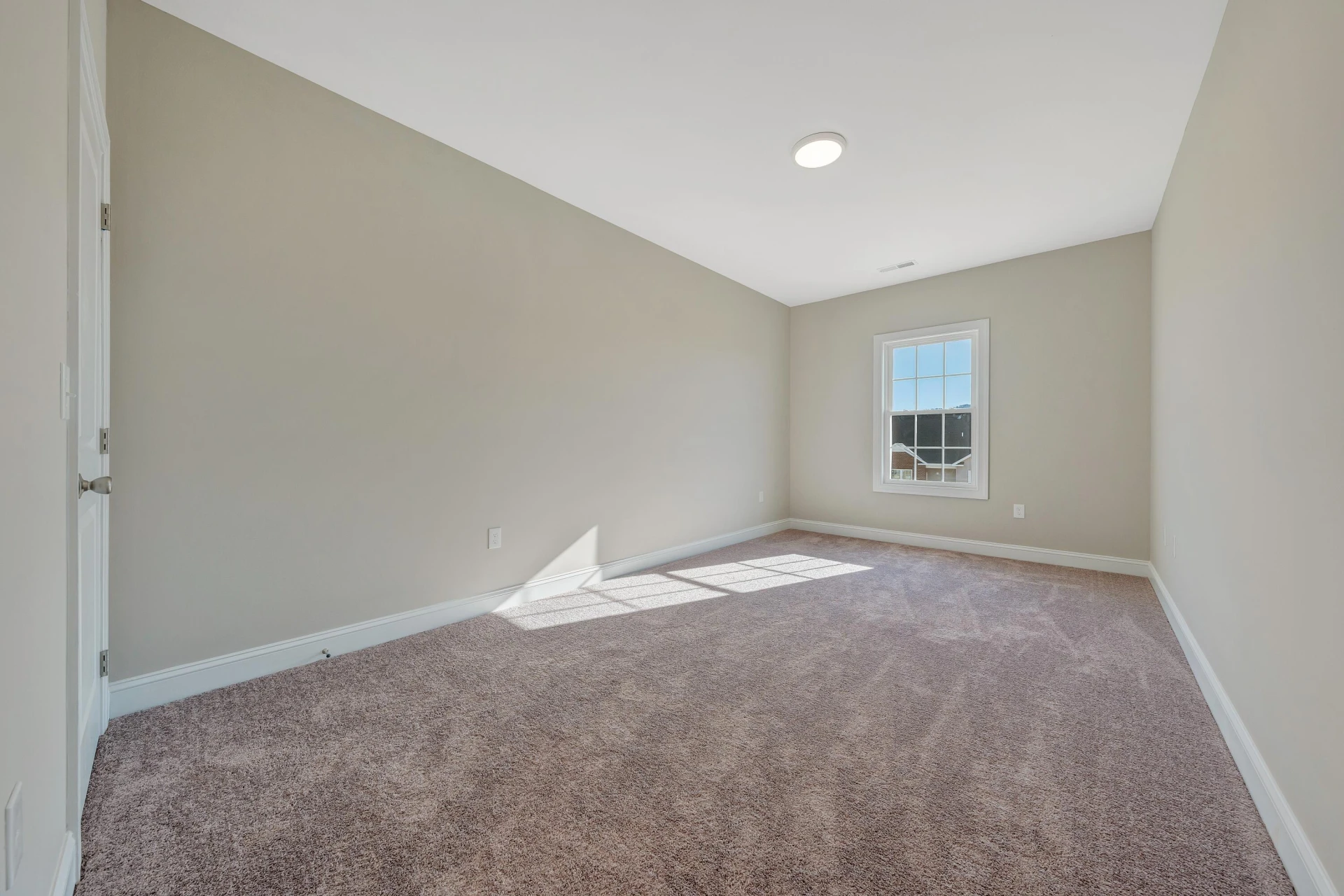 5679 Huntridge RD - Photo 13