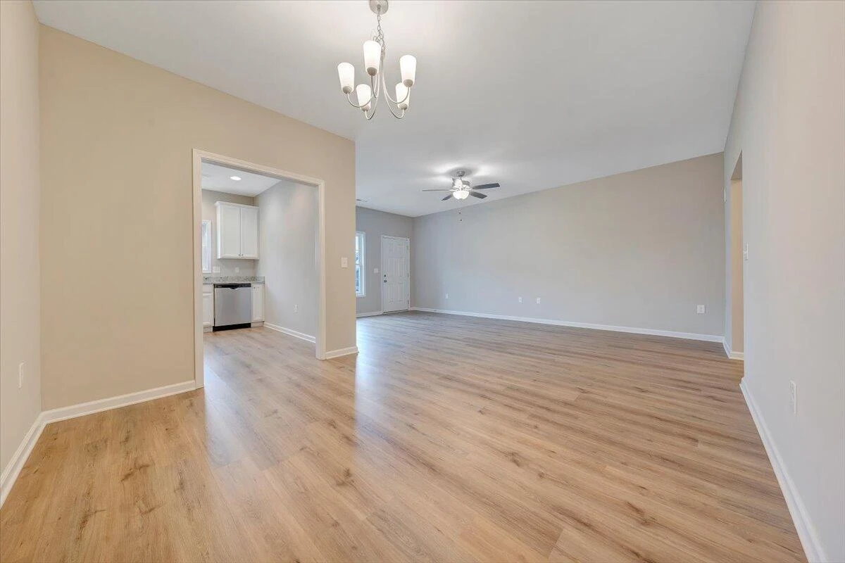 5715 Huntridge RD - Photo 8