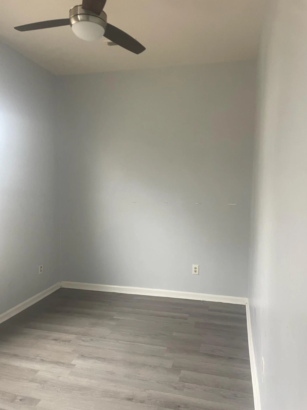 1110 Campbell AVE SW - Photo 3