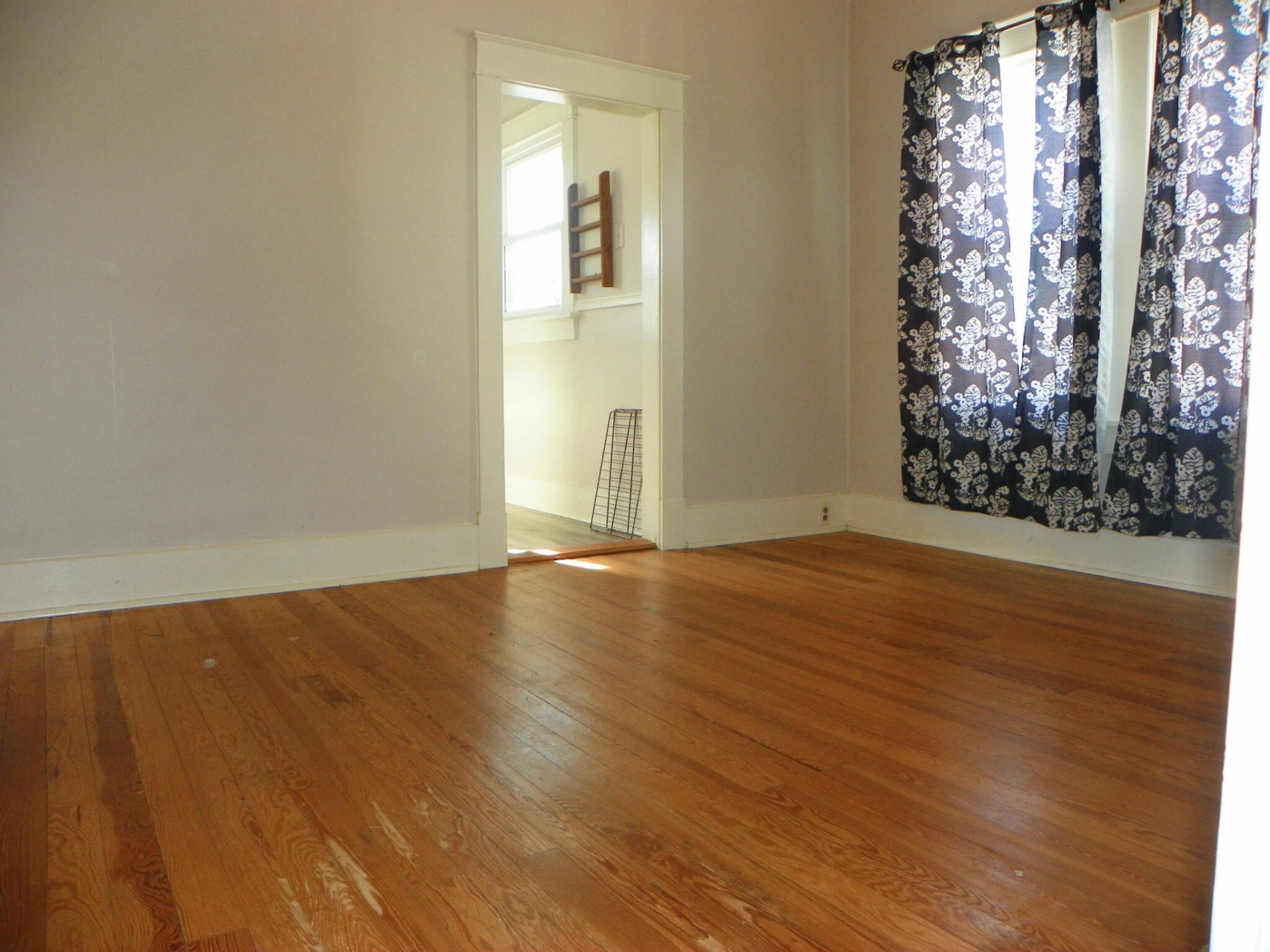 841 Front ST - Photo 5