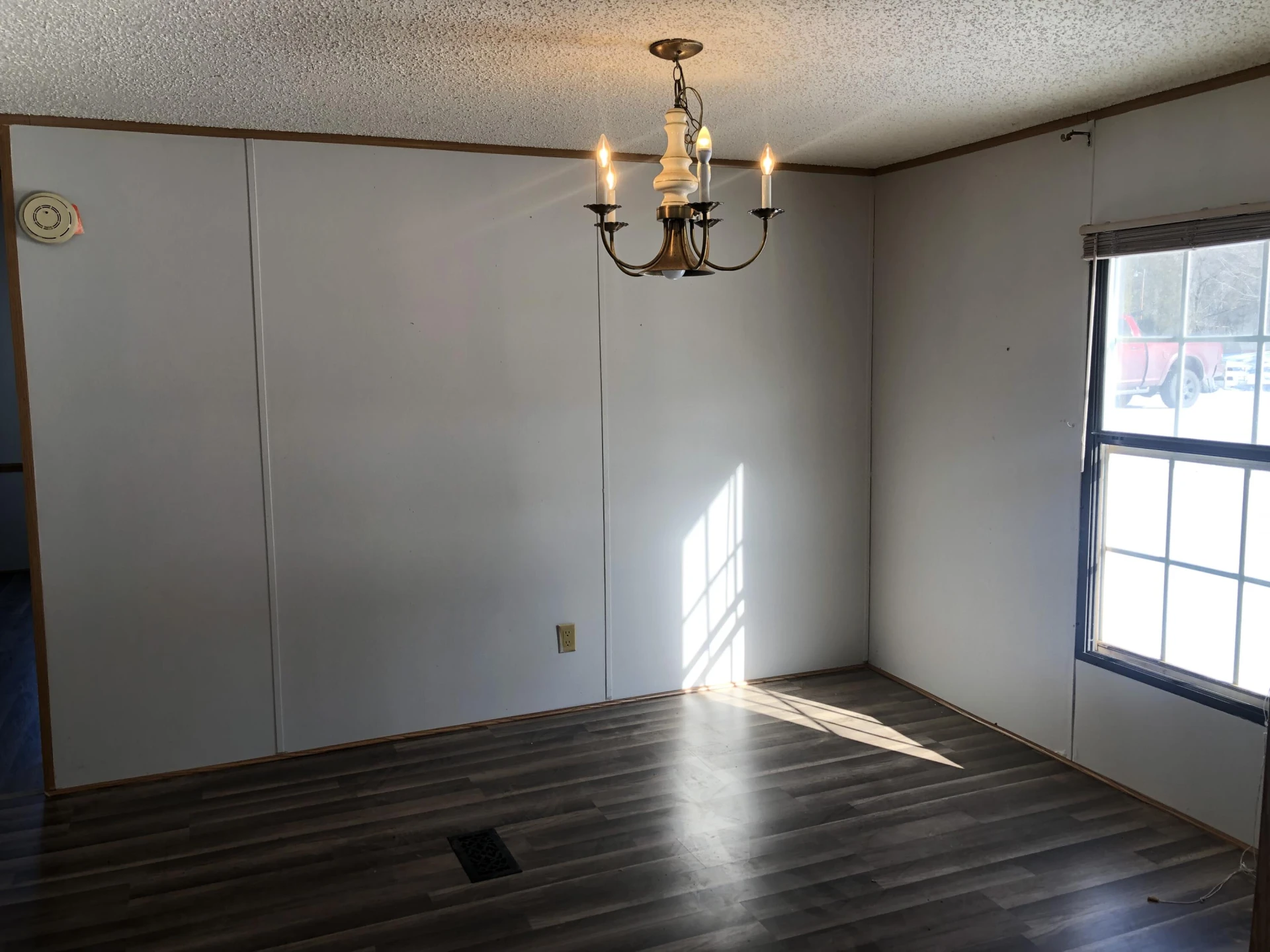 9210 Potts Creek RD - Photo 17