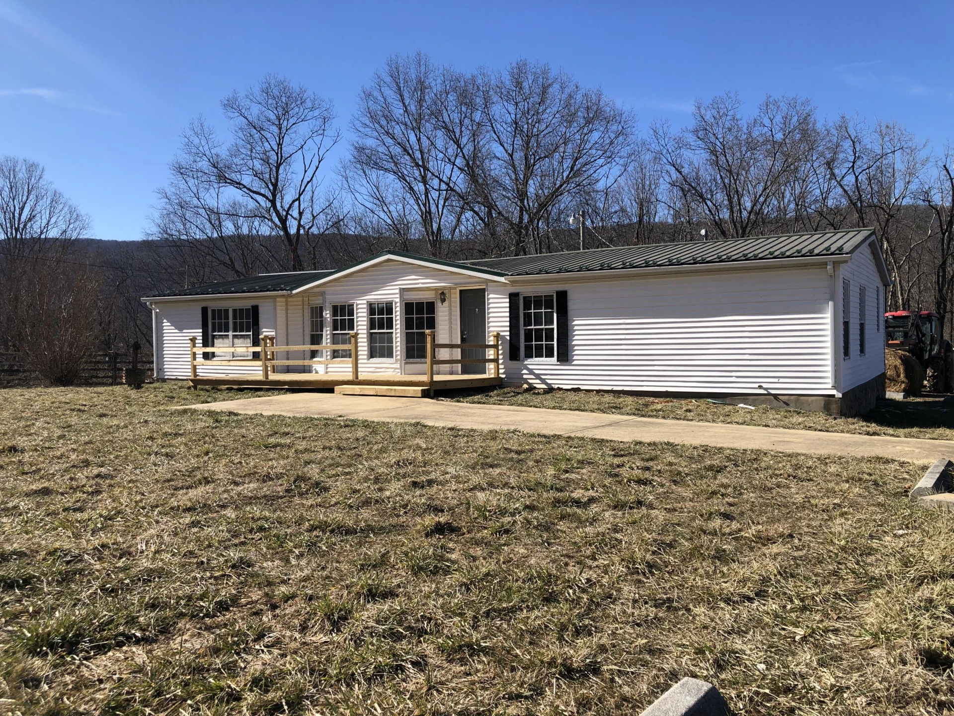 9210 Potts Creek RD - Photo 2