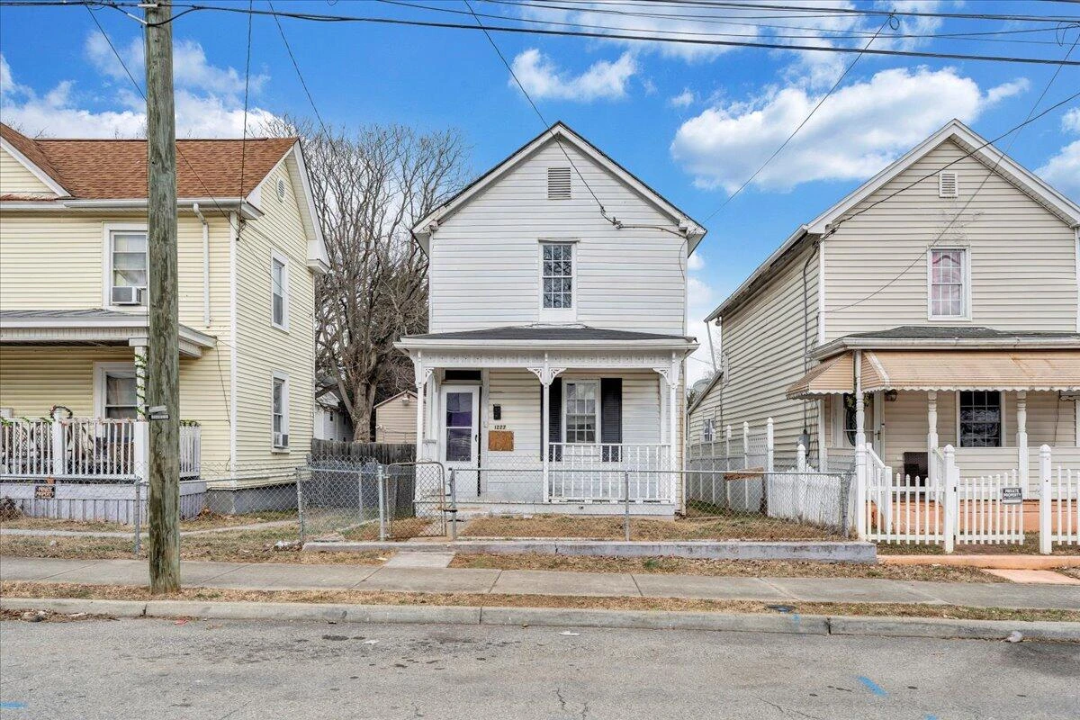 1227 Loudon AVE NW