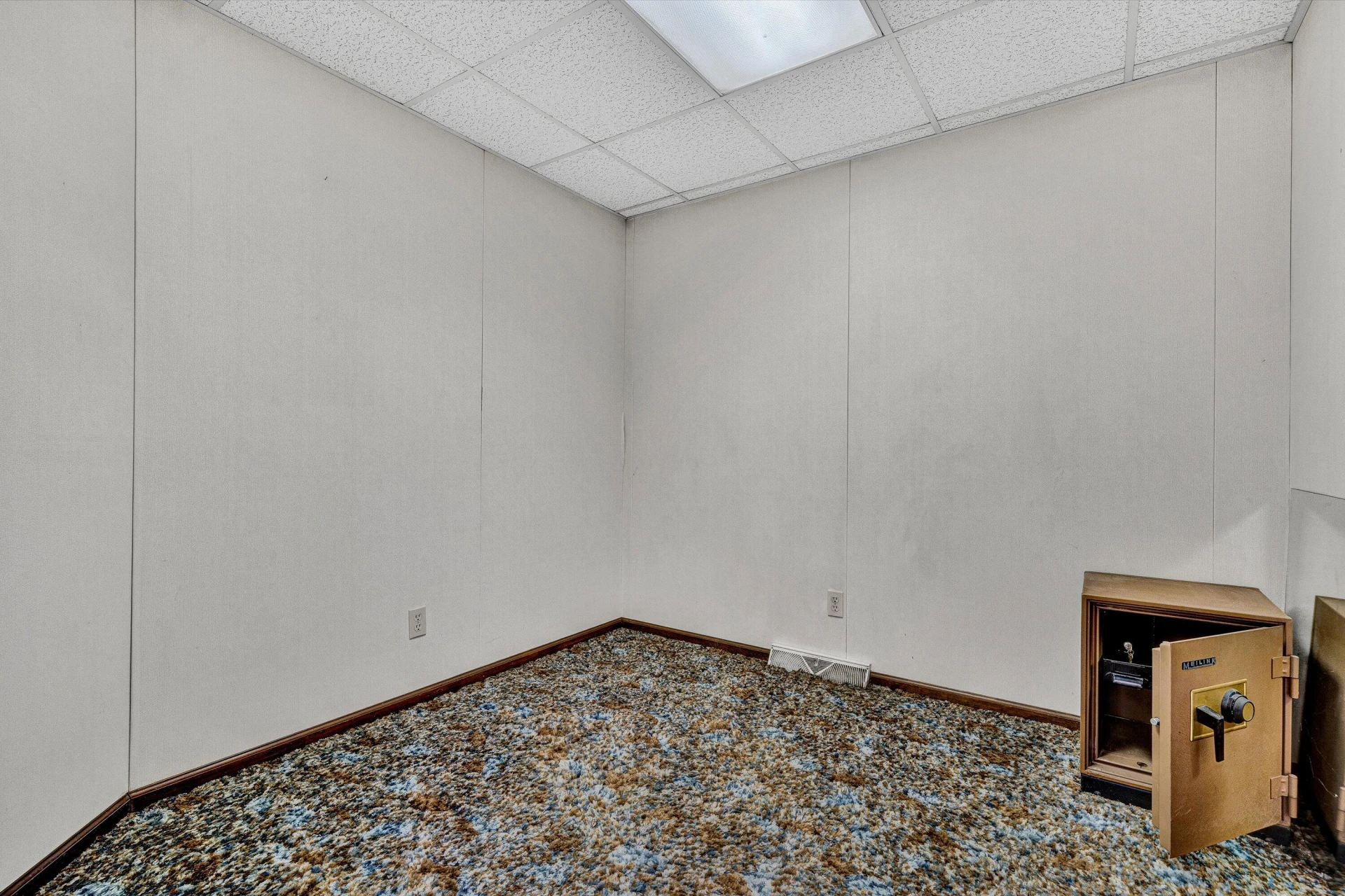 3150 Brambleton AVE - Photo 9