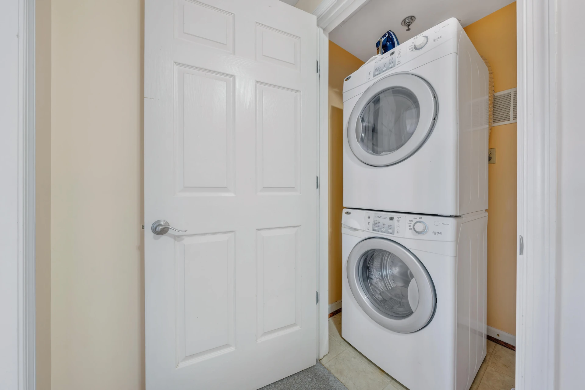 1100 Celebration AVE #406 - Photo 15
