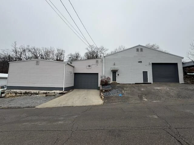 1415 Cleveland AVE SW - Photo 4