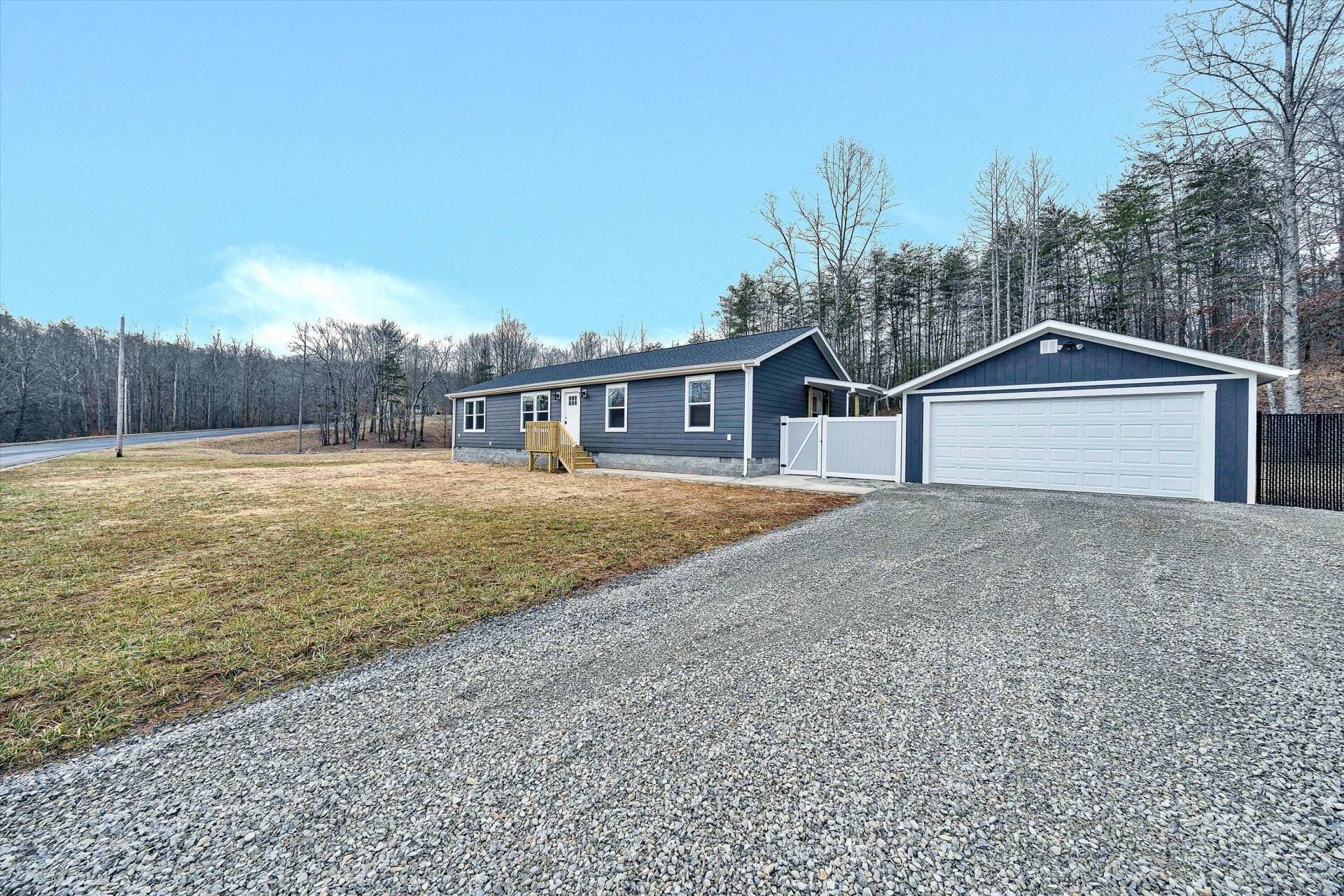 167 MOUNTAIN TOP DR - Photo 3