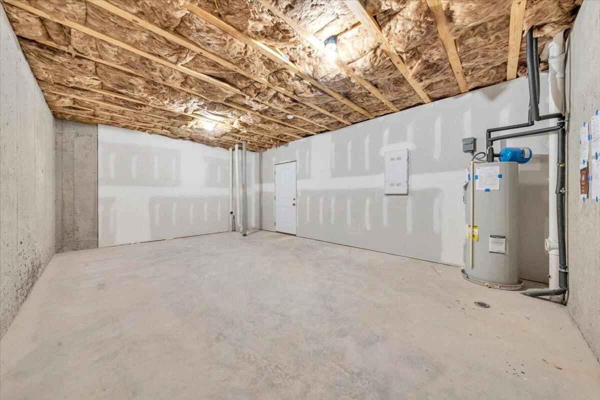 3728 Crescent Ridge DR SW - Photo 20