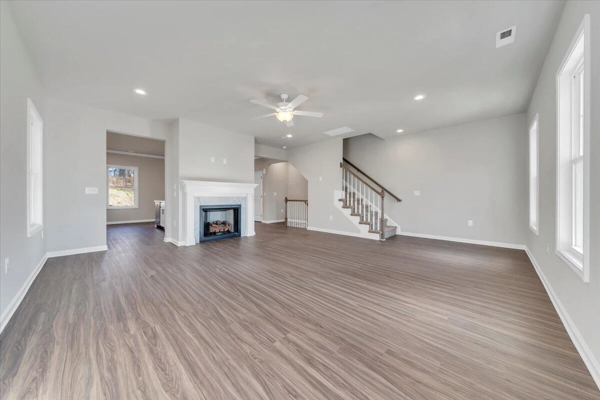 3728 Crescent Ridge DR SW - Photo 3