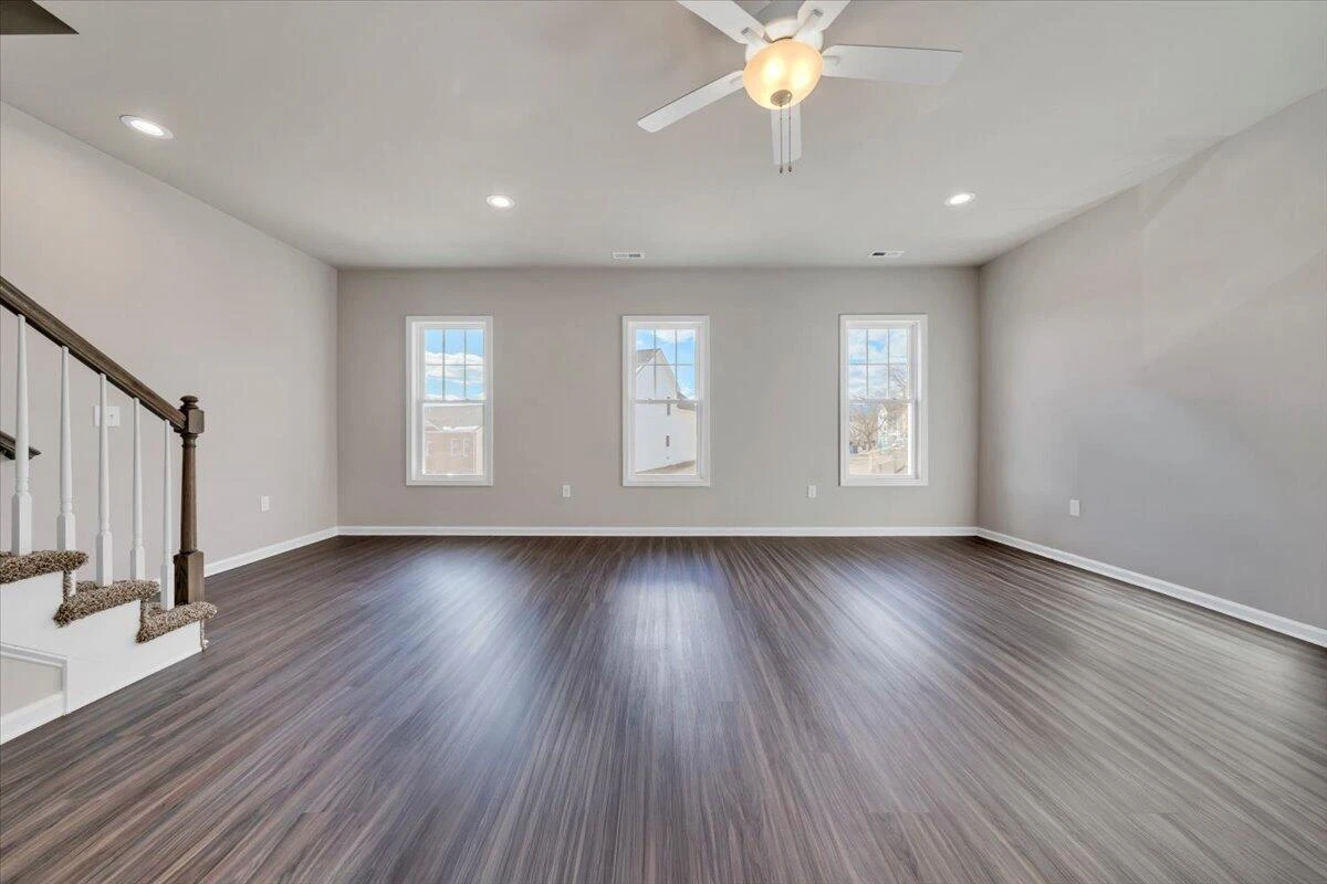 3728 Crescent Ridge DR SW - Photo 5