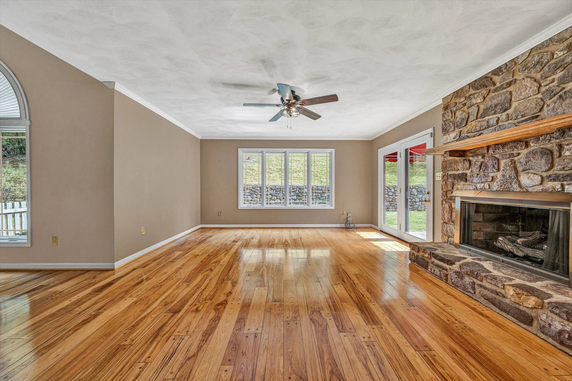 29 Serenity LN - Photo 17