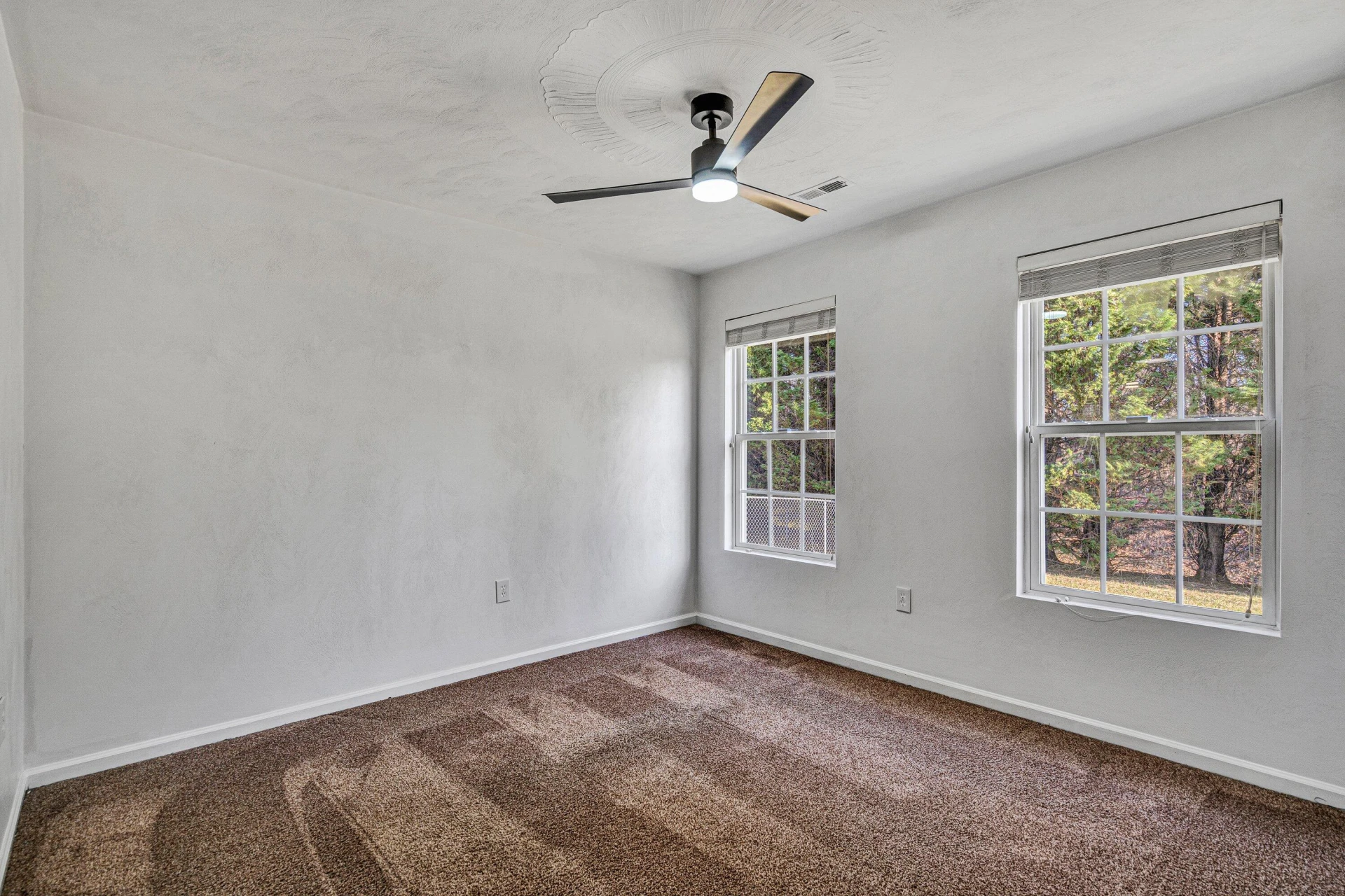 4530 Lomond CIR - Photo 13