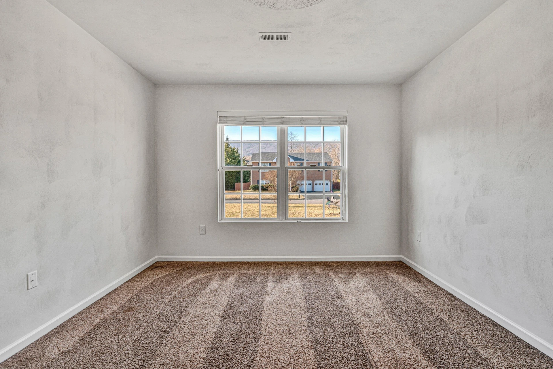 4530 Lomond CIR - Photo 20