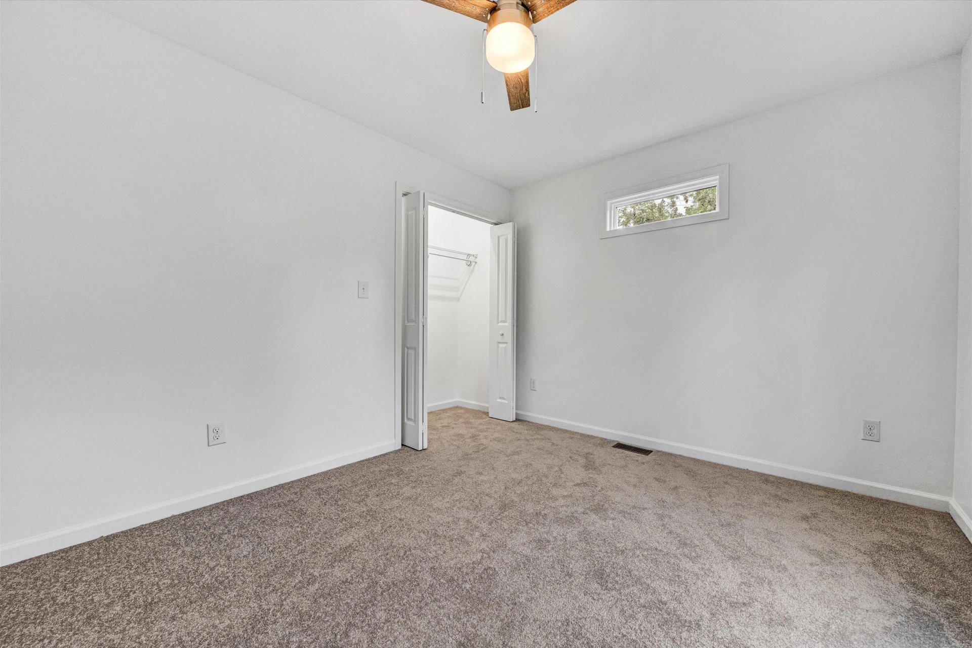 3908 Kentucky AVE NW - Photo 12