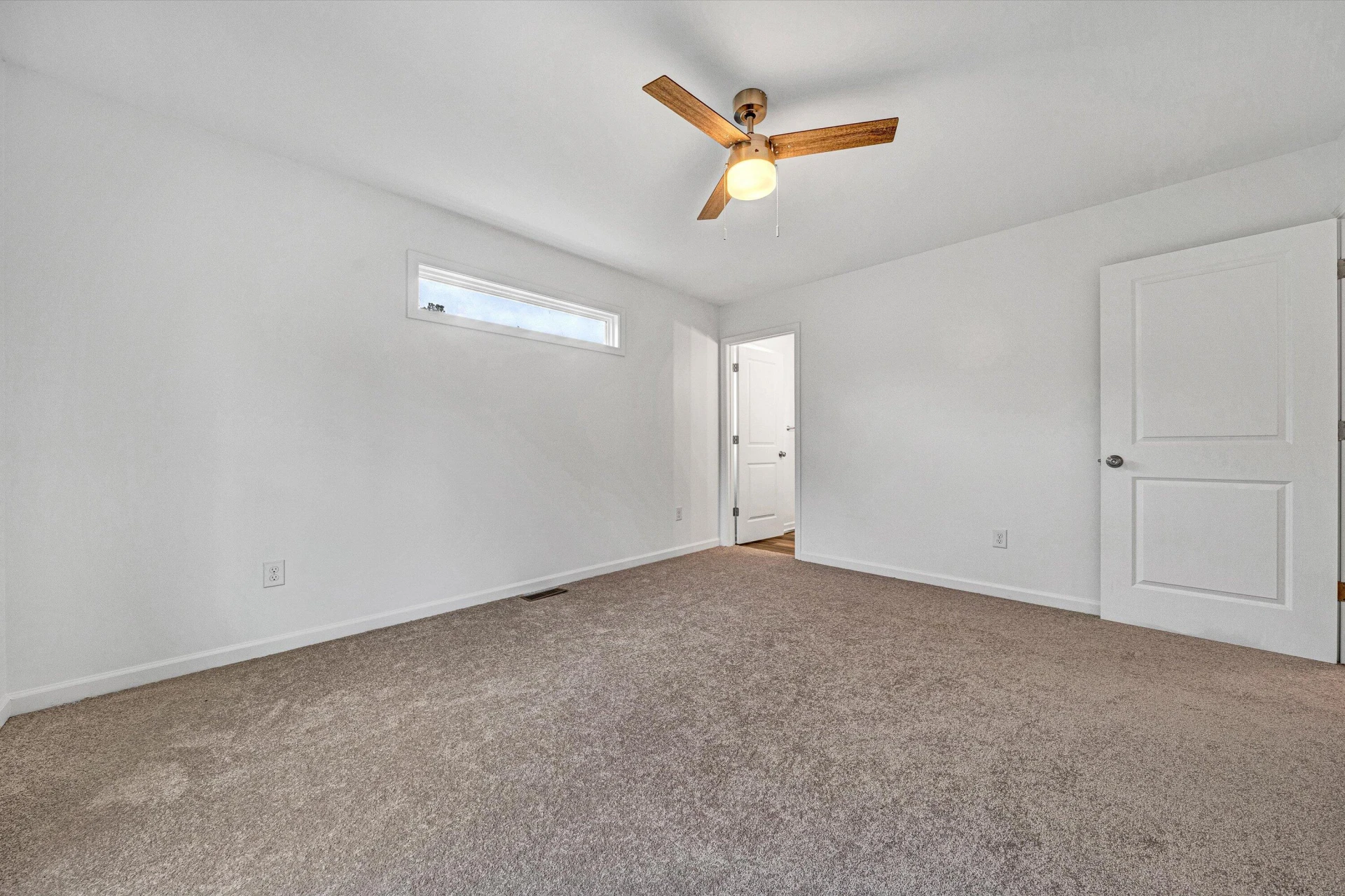 3908 Kentucky AVE NW - Photo 14