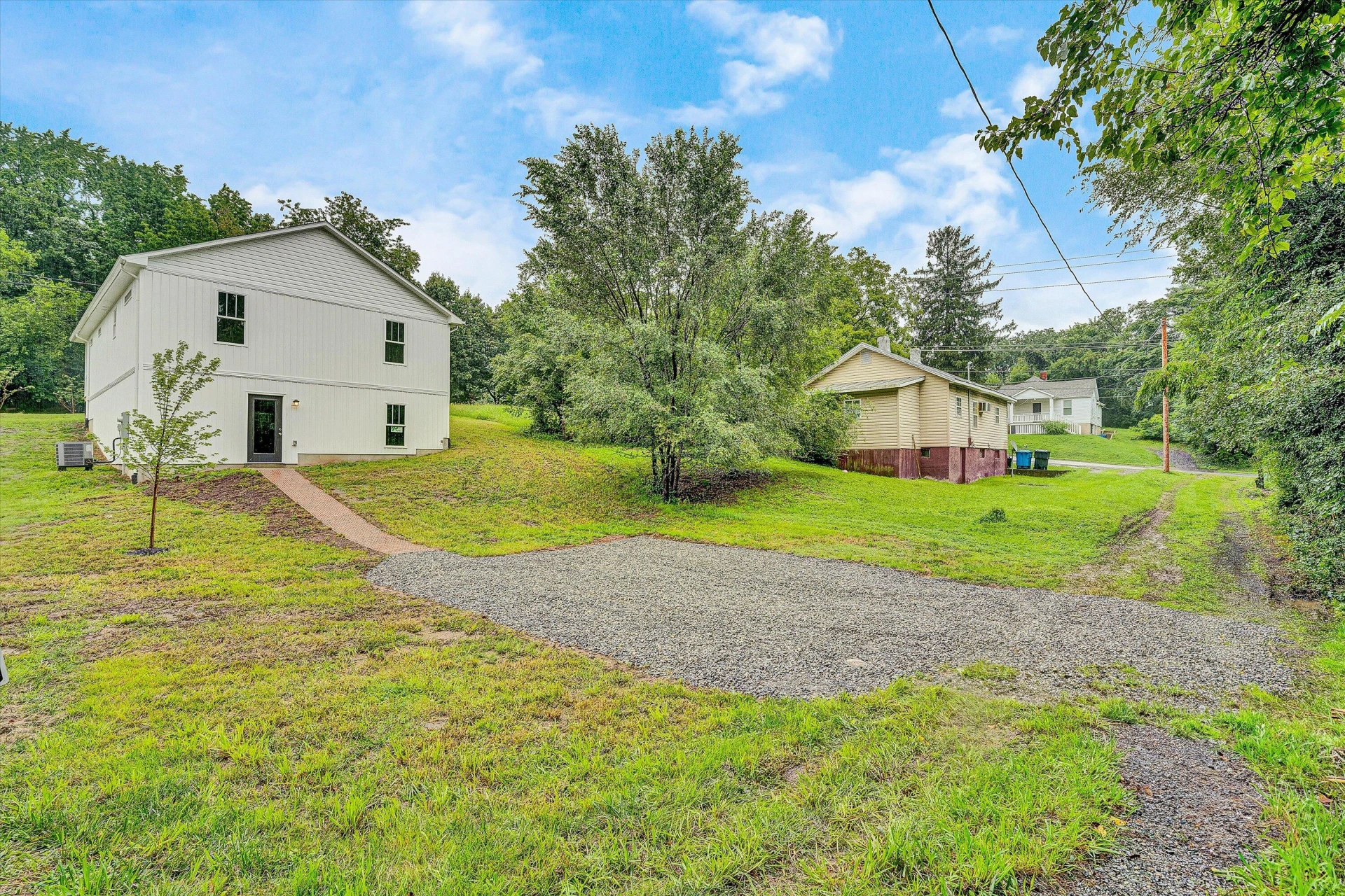 3908 Kentucky AVE NW - Photo 21