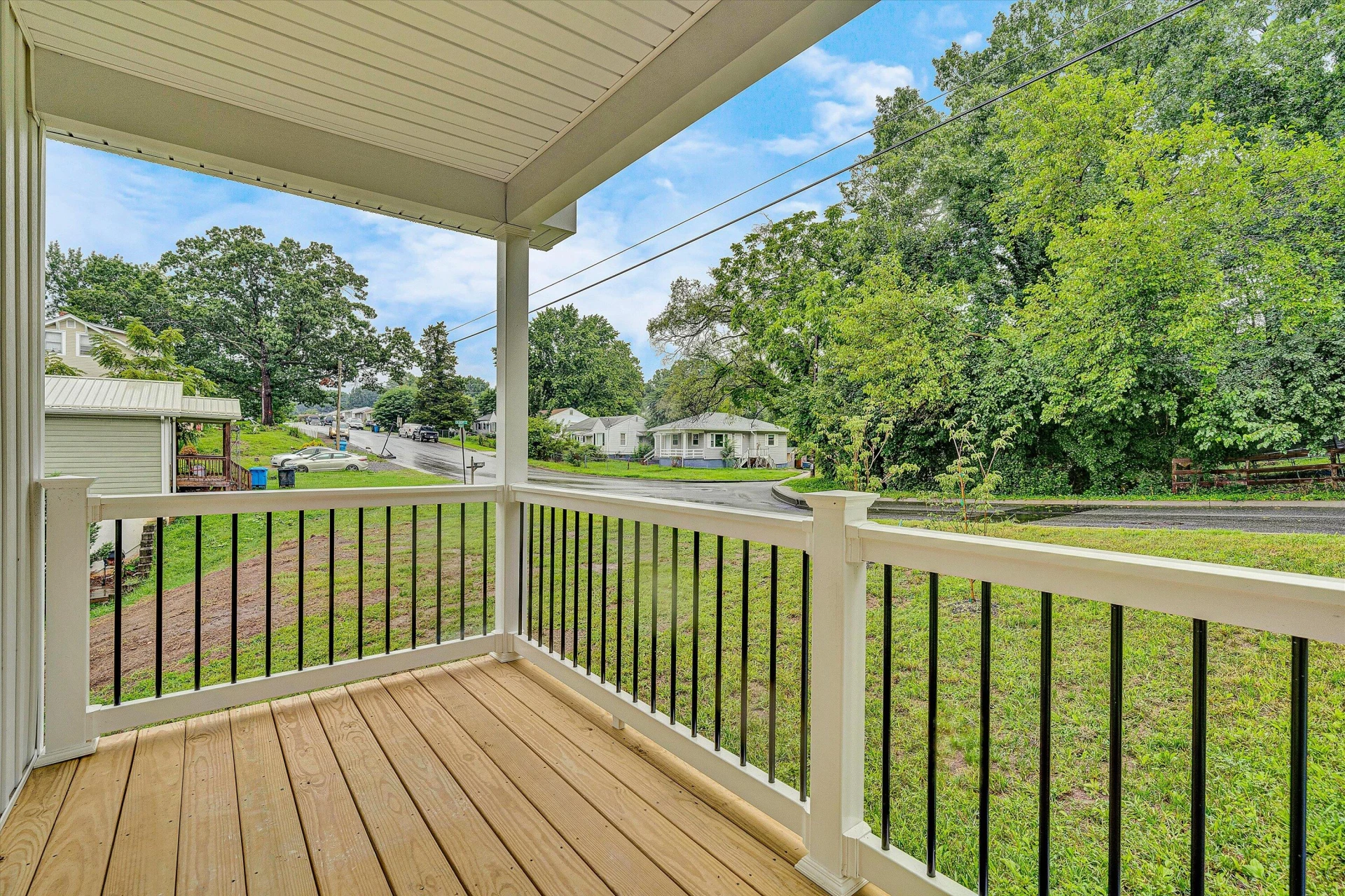 3908 Kentucky AVE NW - Photo 3