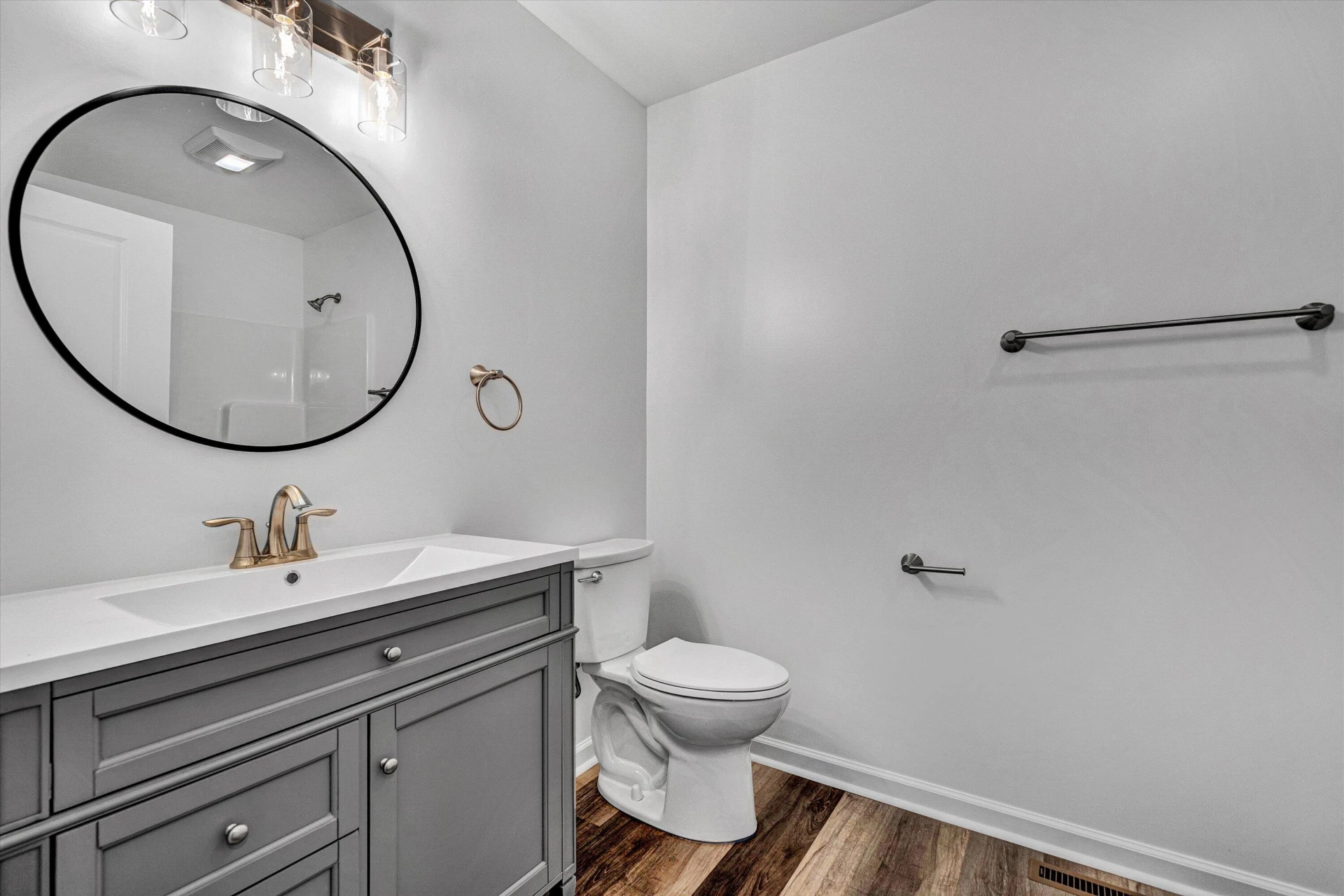 3908 Kentucky AVE NW - Photo 8
