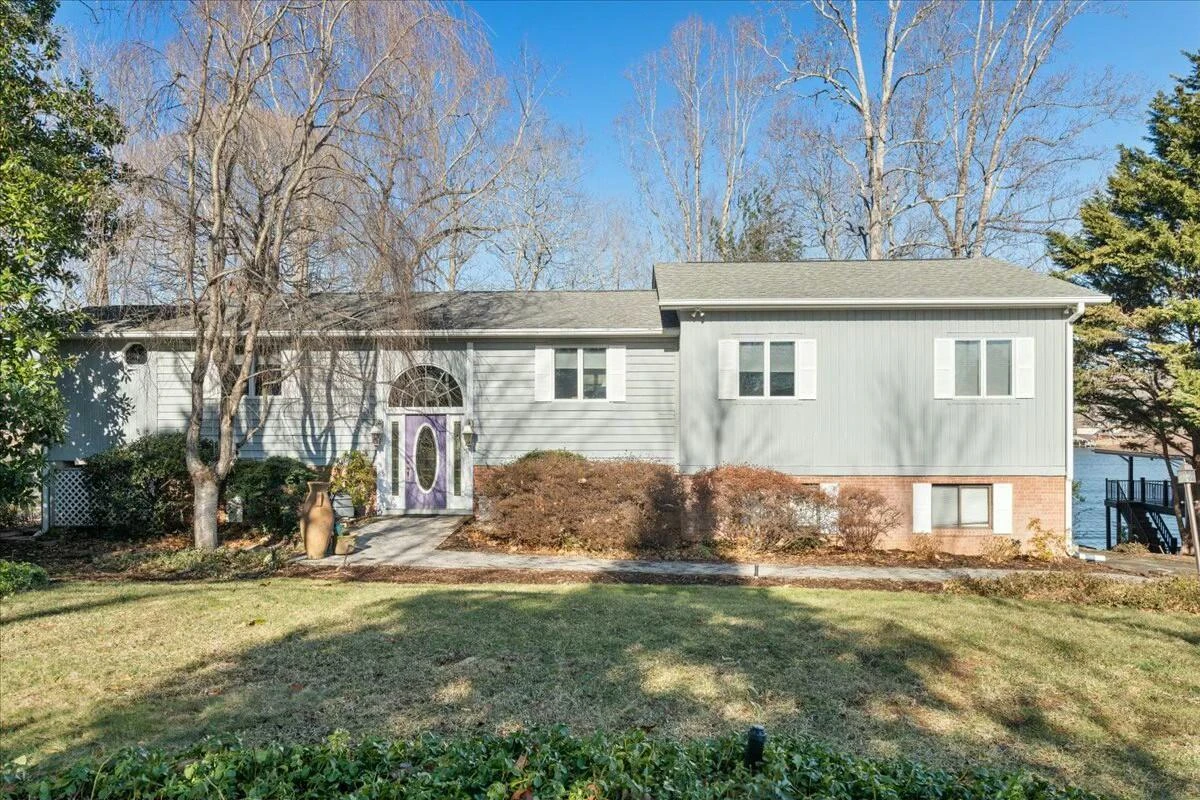 1031 Lakemount DR - Photo 17