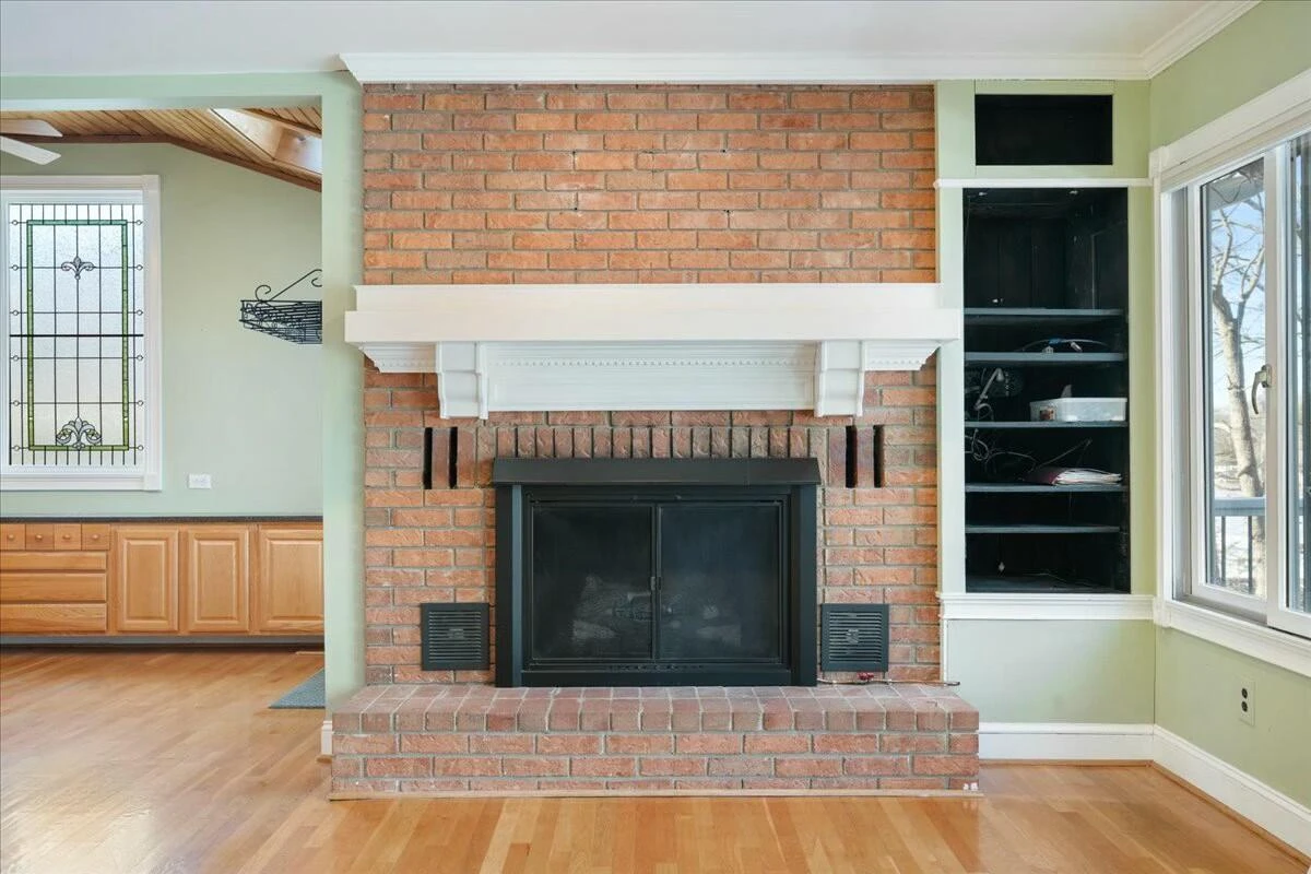 1031 Lakemount DR - Photo 24