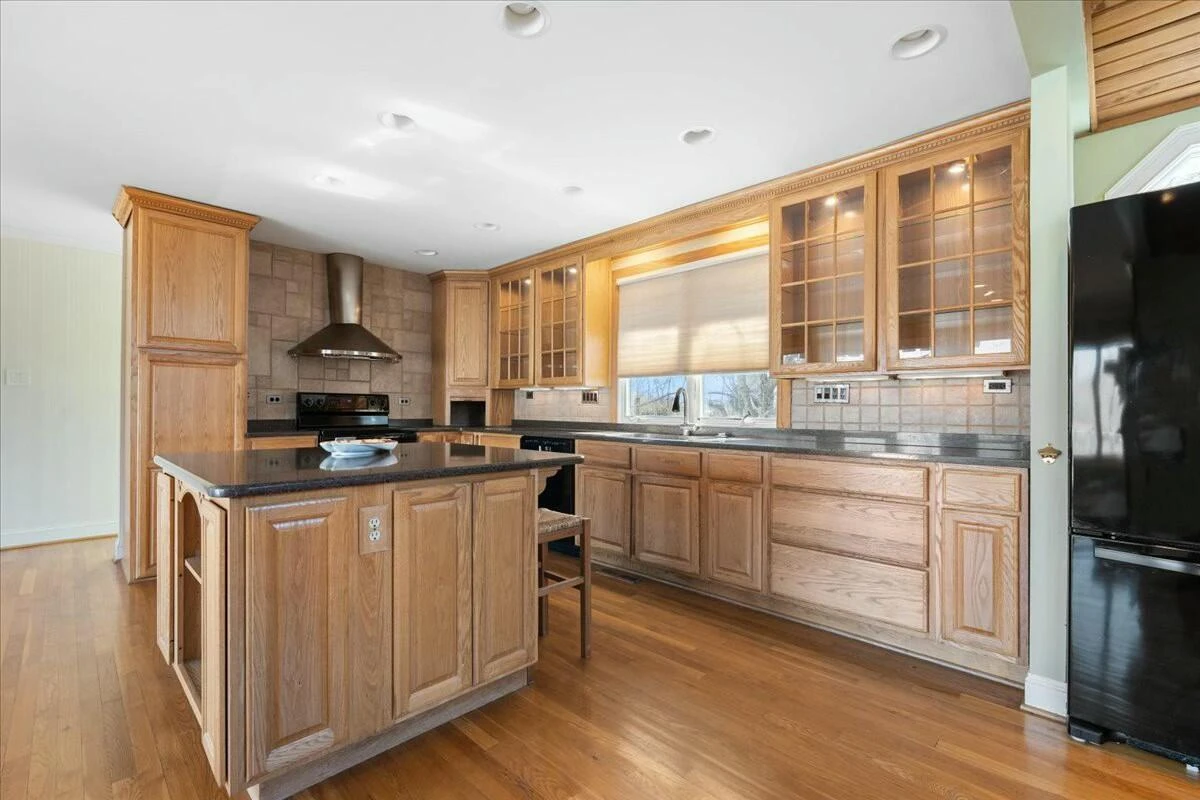 1031 Lakemount DR - Photo 27
