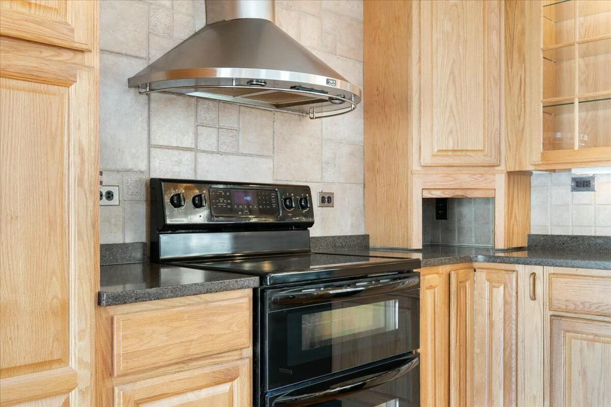 1031 Lakemount DR - Photo 29