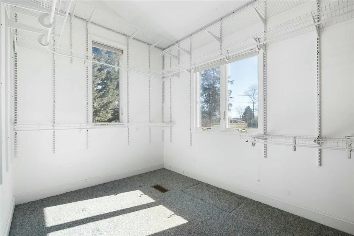1031 Lakemount DR - Photo 37