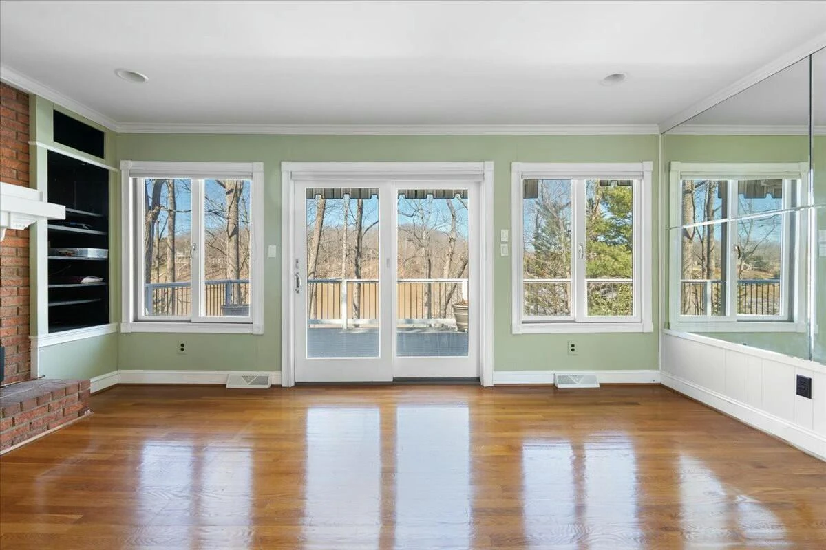 1031 Lakemount DR - Photo 45
