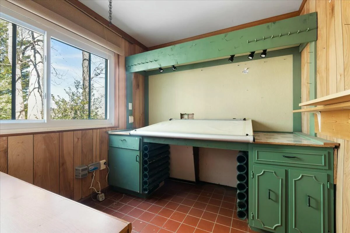 1031 Lakemount DR - Photo 55