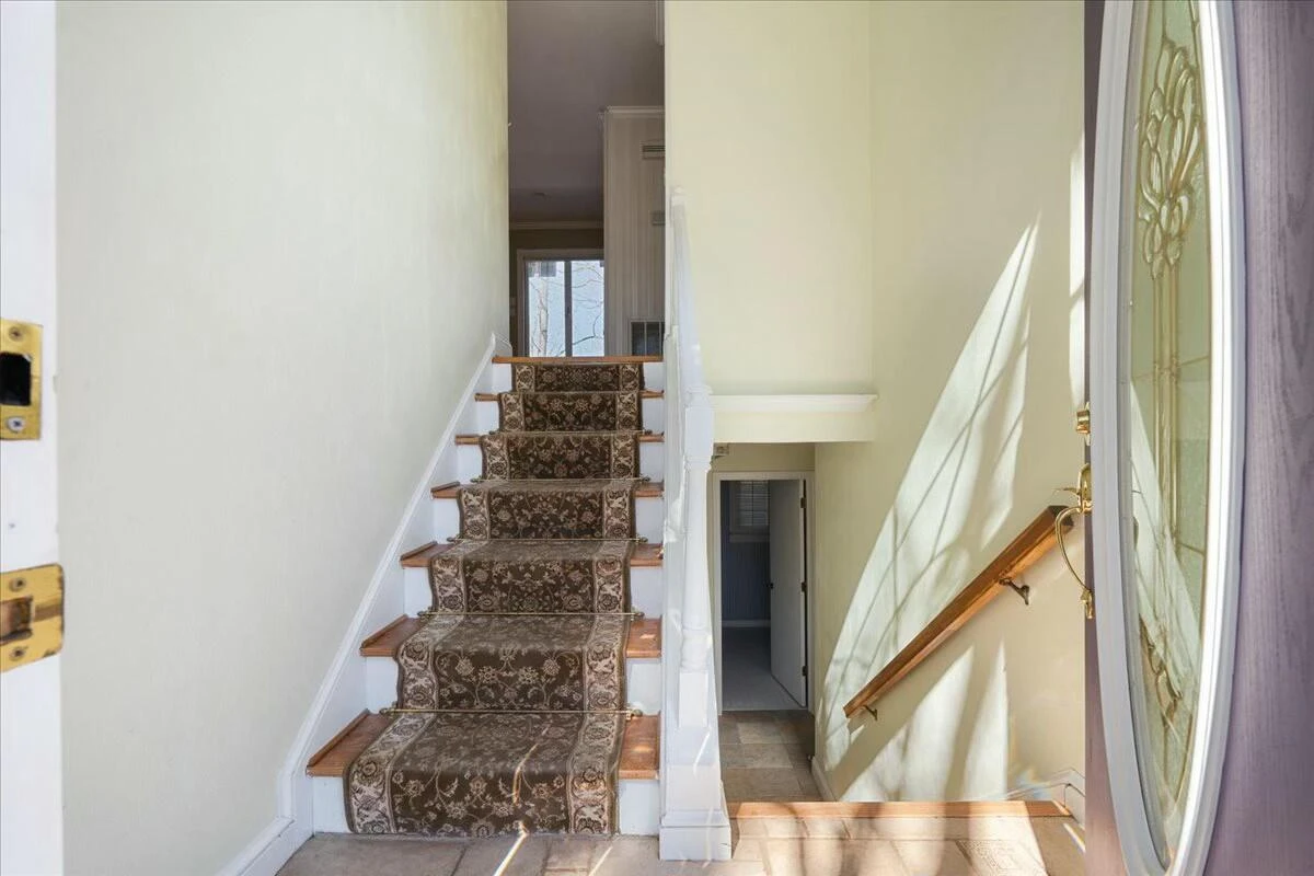 1031 Lakemount DR - Photo 57