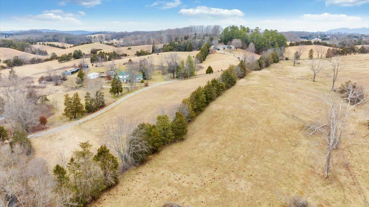 210 Nassau RD #& 148 - Photo 14
